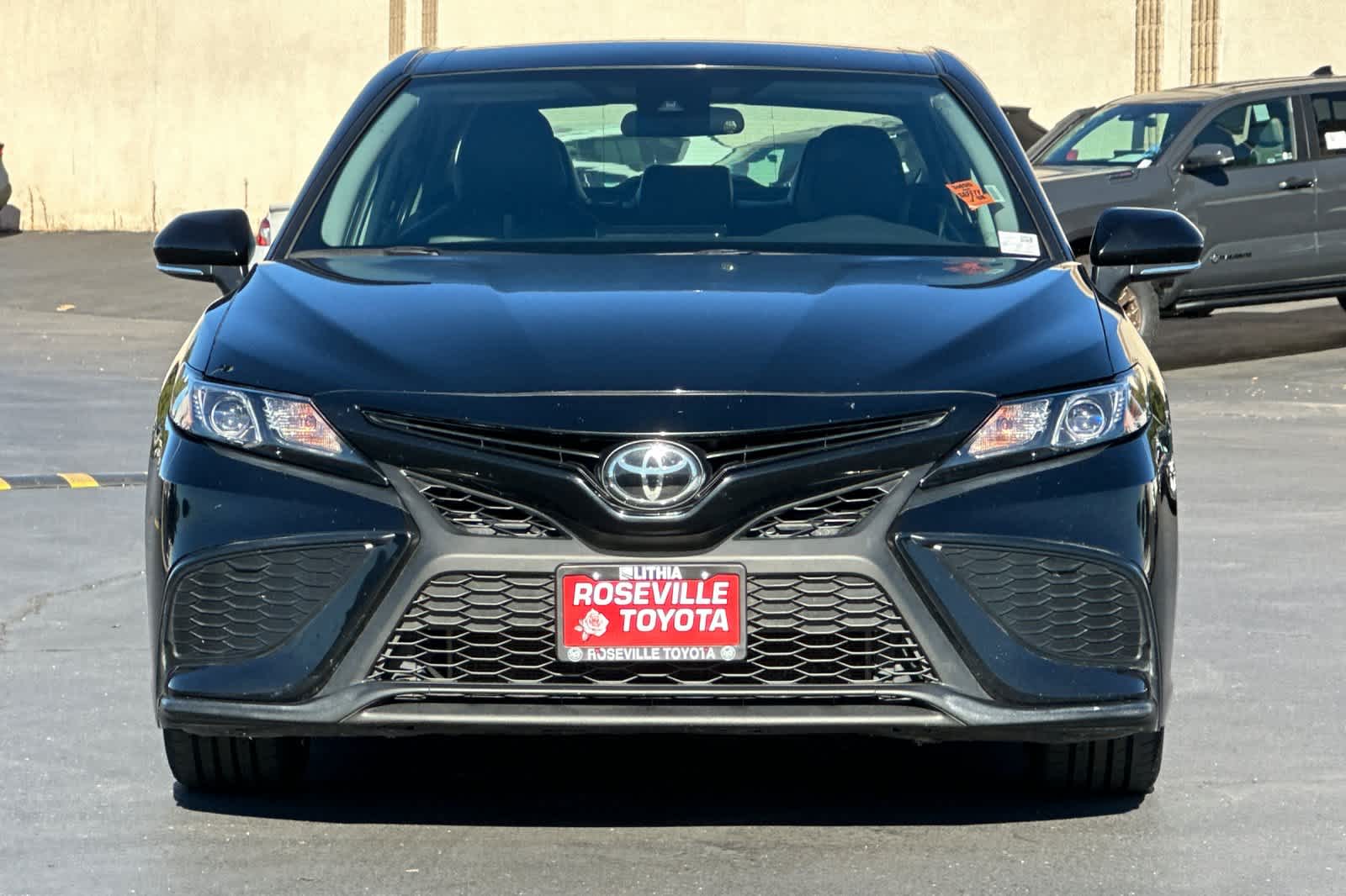 Thumbnail: 2024 Toyota Camry - 10