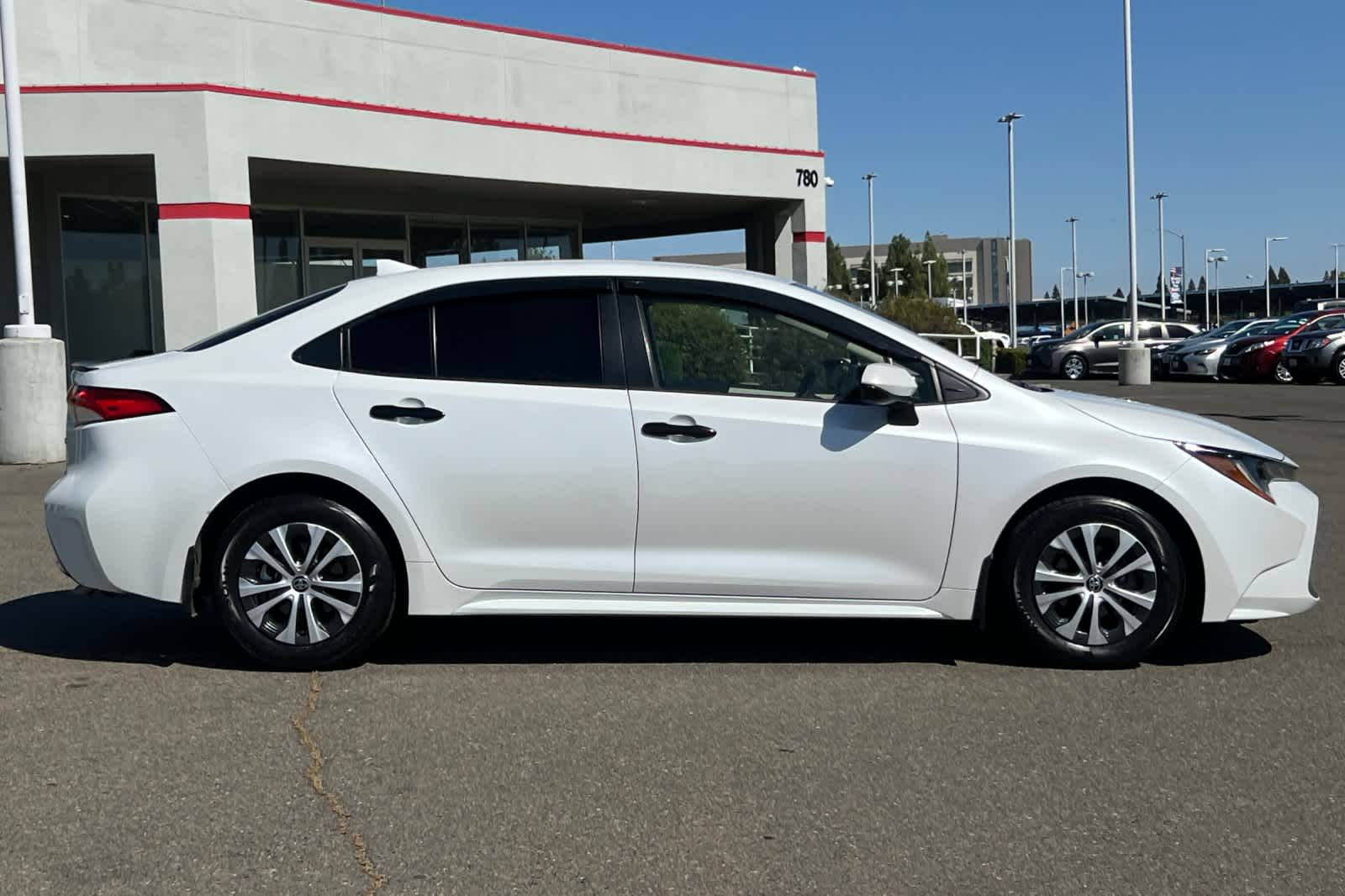 Thumbnail: 2022 Toyota Corolla - 6