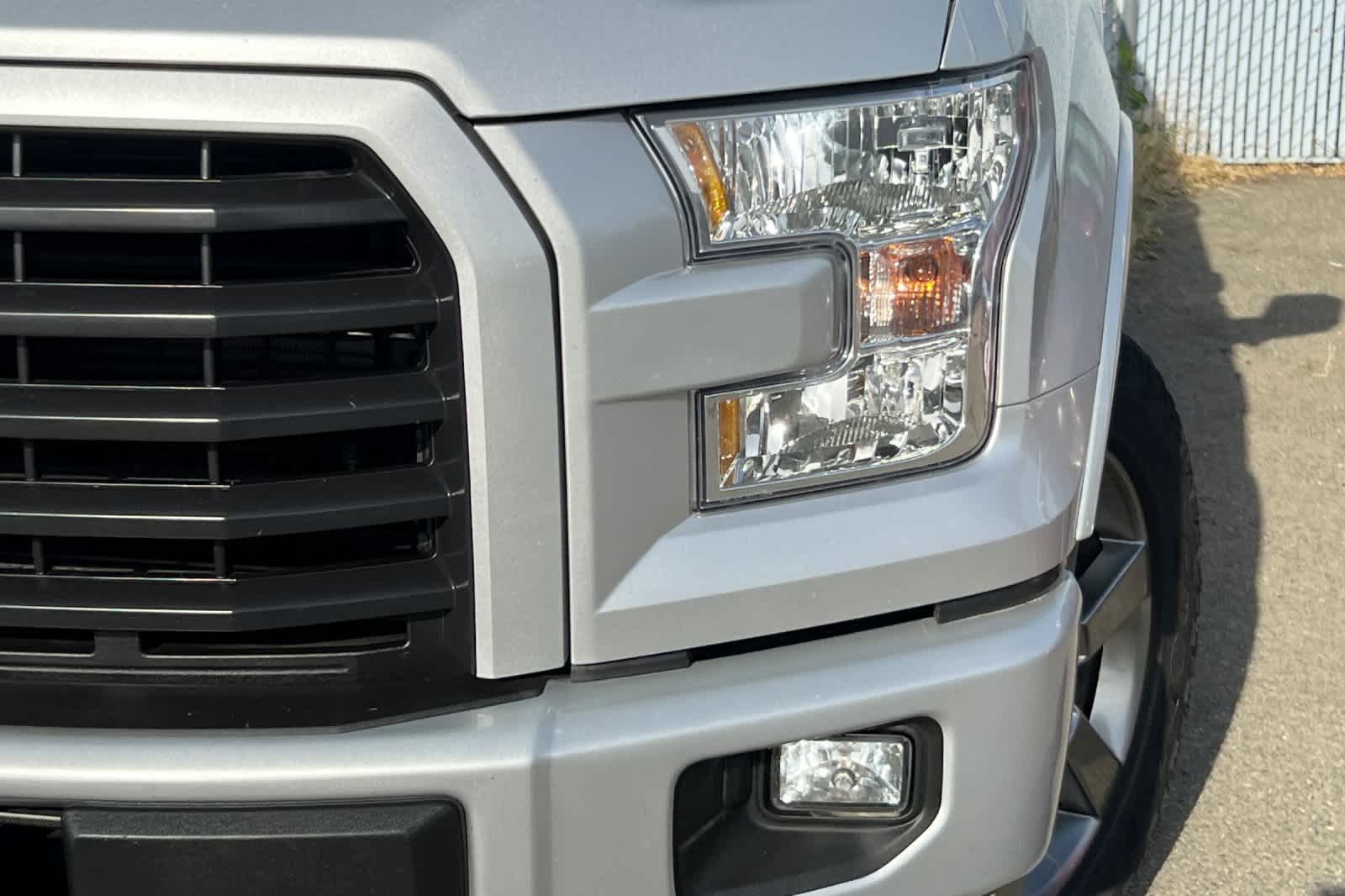 Thumbnail: 2017 Ford F-150 - 11