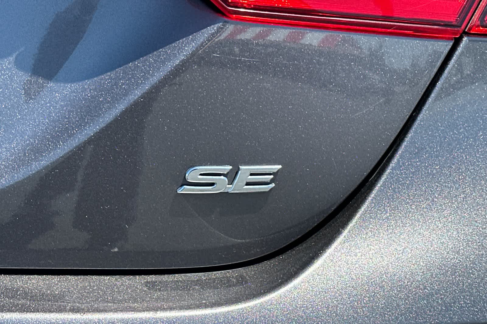 Thumbnail: 2020 Toyota Camry - 30