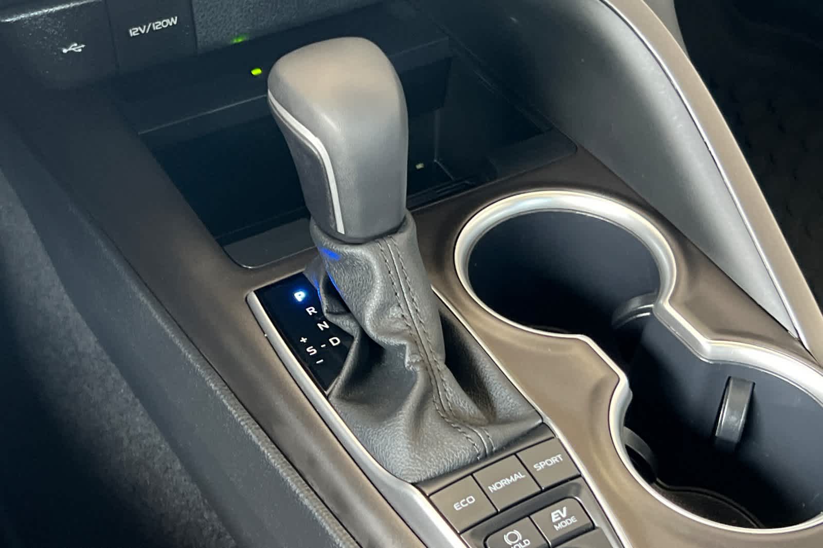 Thumbnail: 2024 Toyota Camry - 24