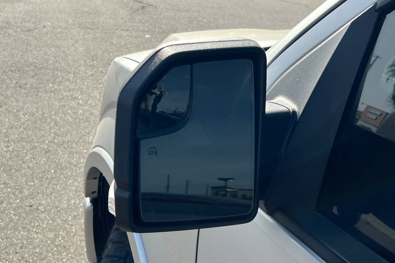 Thumbnail: 2017 Ford F-150 - 8