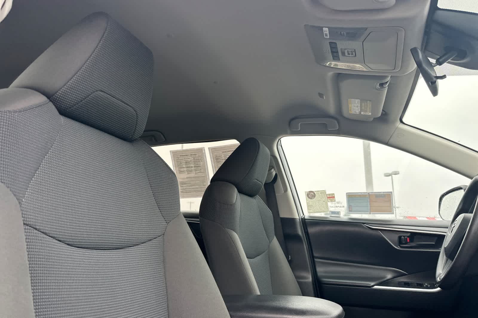 Thumbnail: 2024 Toyota RAV4 - 18