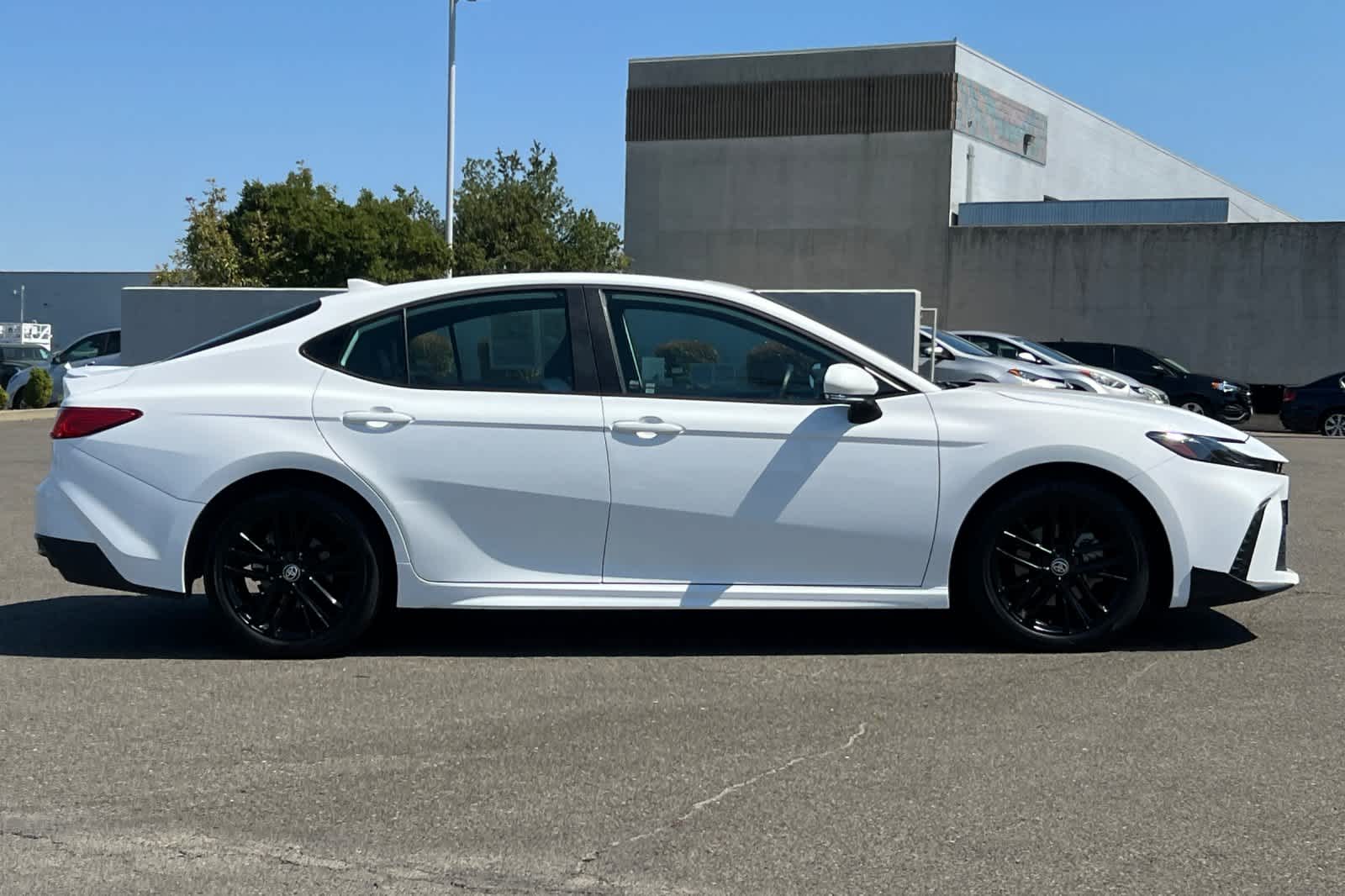 Thumbnail: 2025 Toyota Camry - 6