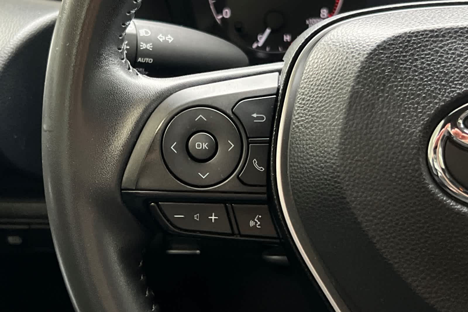 Thumbnail: 2023 Toyota Corolla - 24