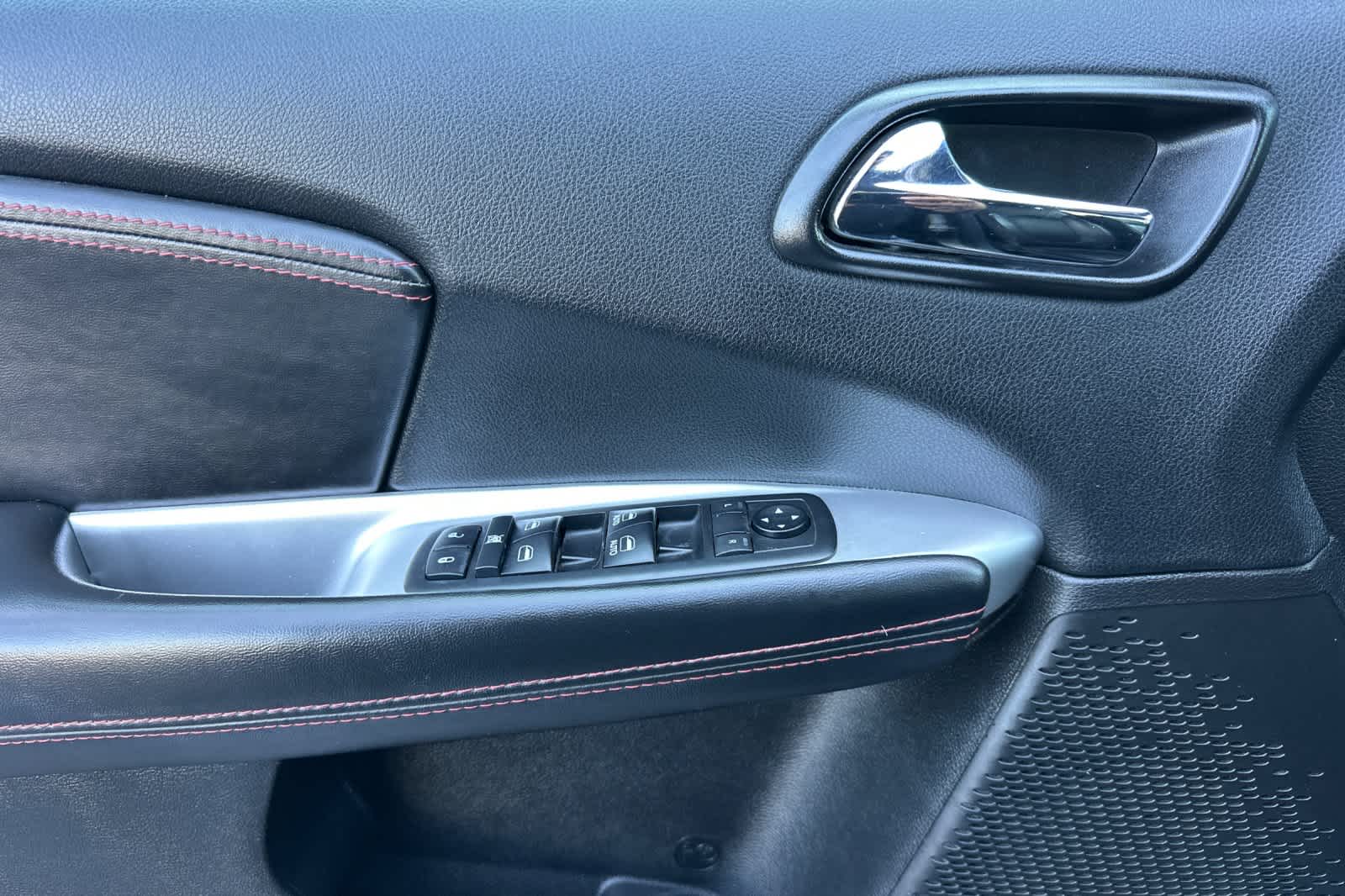 Thumbnail: 2018 Dodge Journey - 12