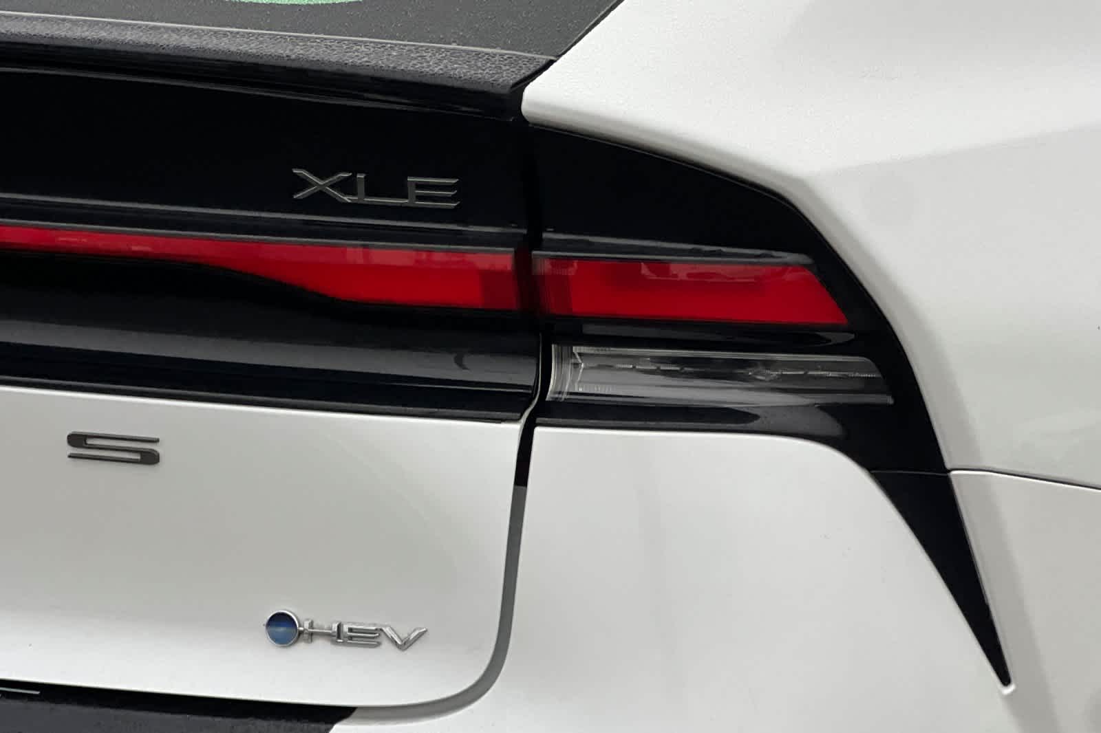 Thumbnail: 2023 Toyota Prius - 28