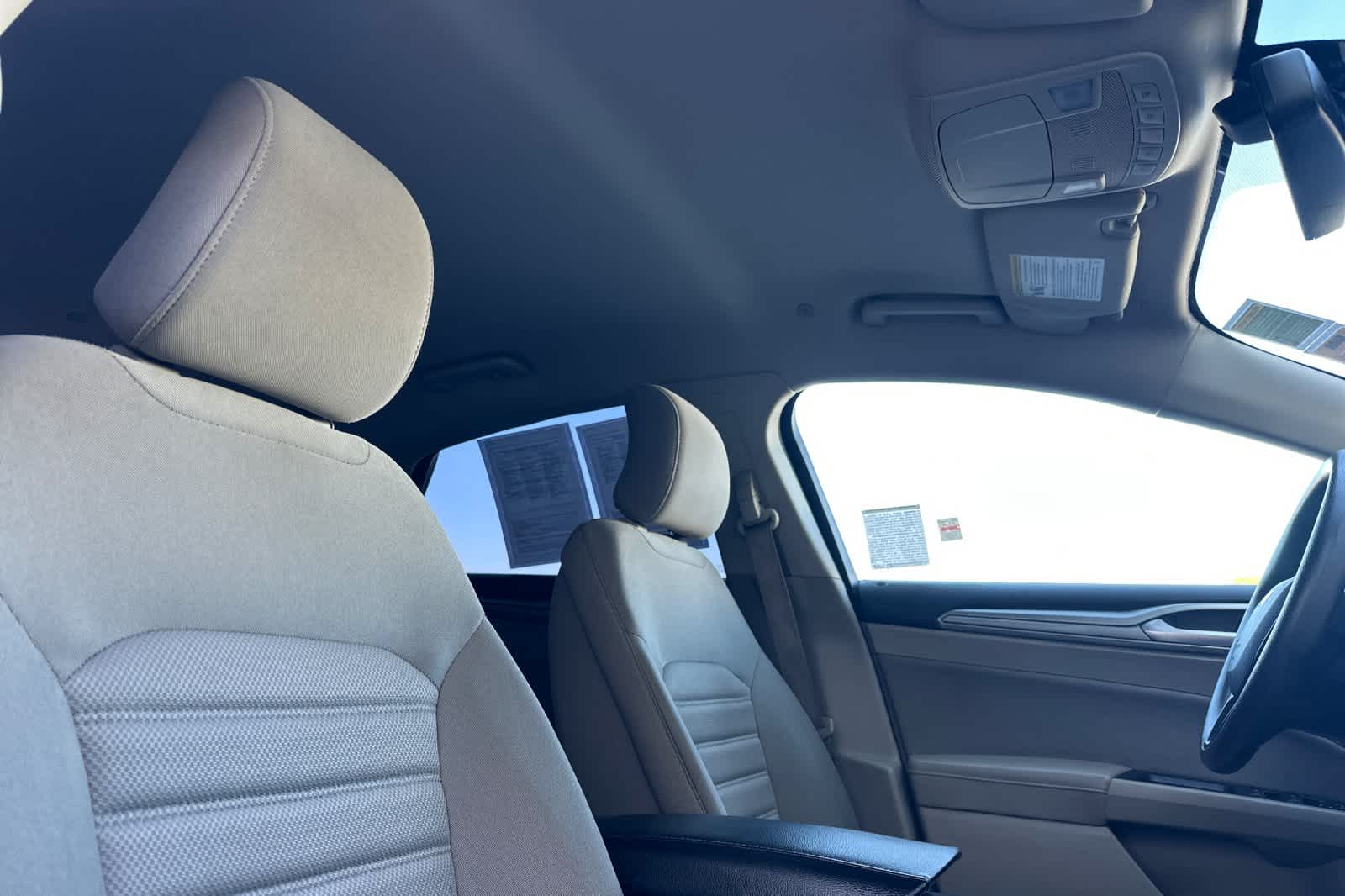 Thumbnail: 2019 Ford Fusion - 17