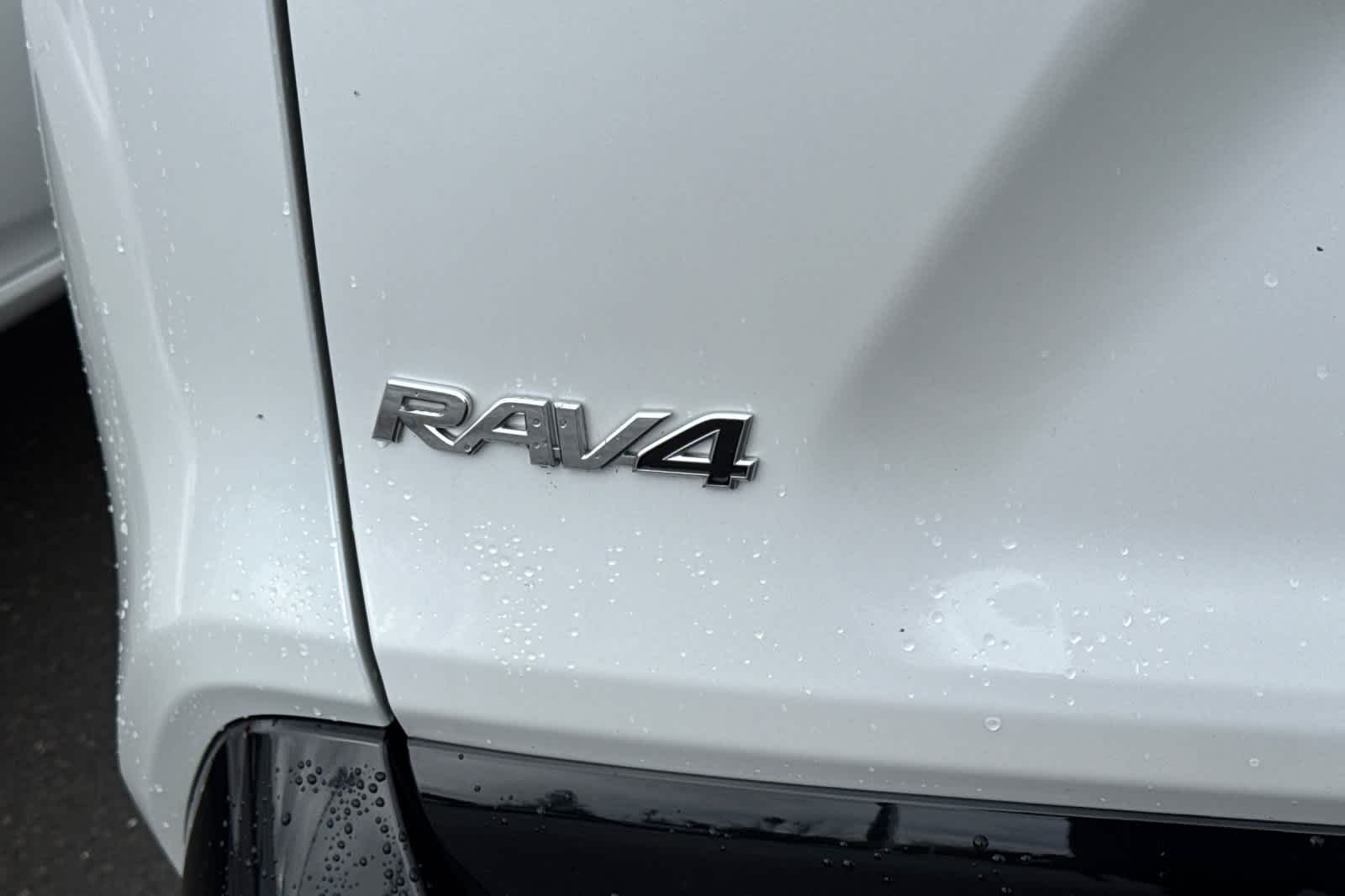 Thumbnail: 2024 Toyota RAV4 - 7