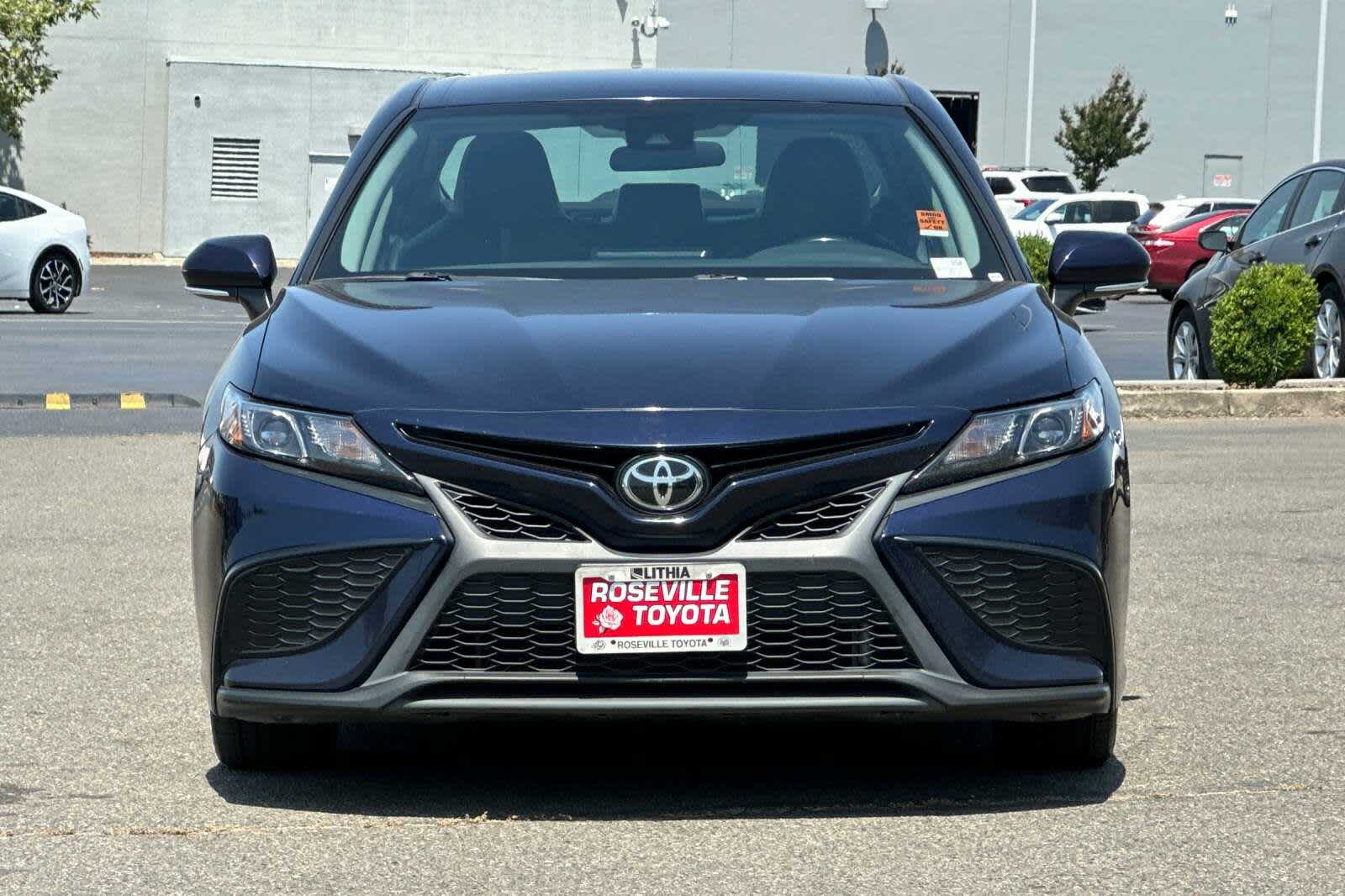 2022 Toyota Camry SE 10