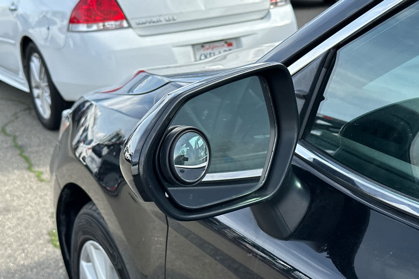 Thumbnail: 2019 Toyota Camry - 19