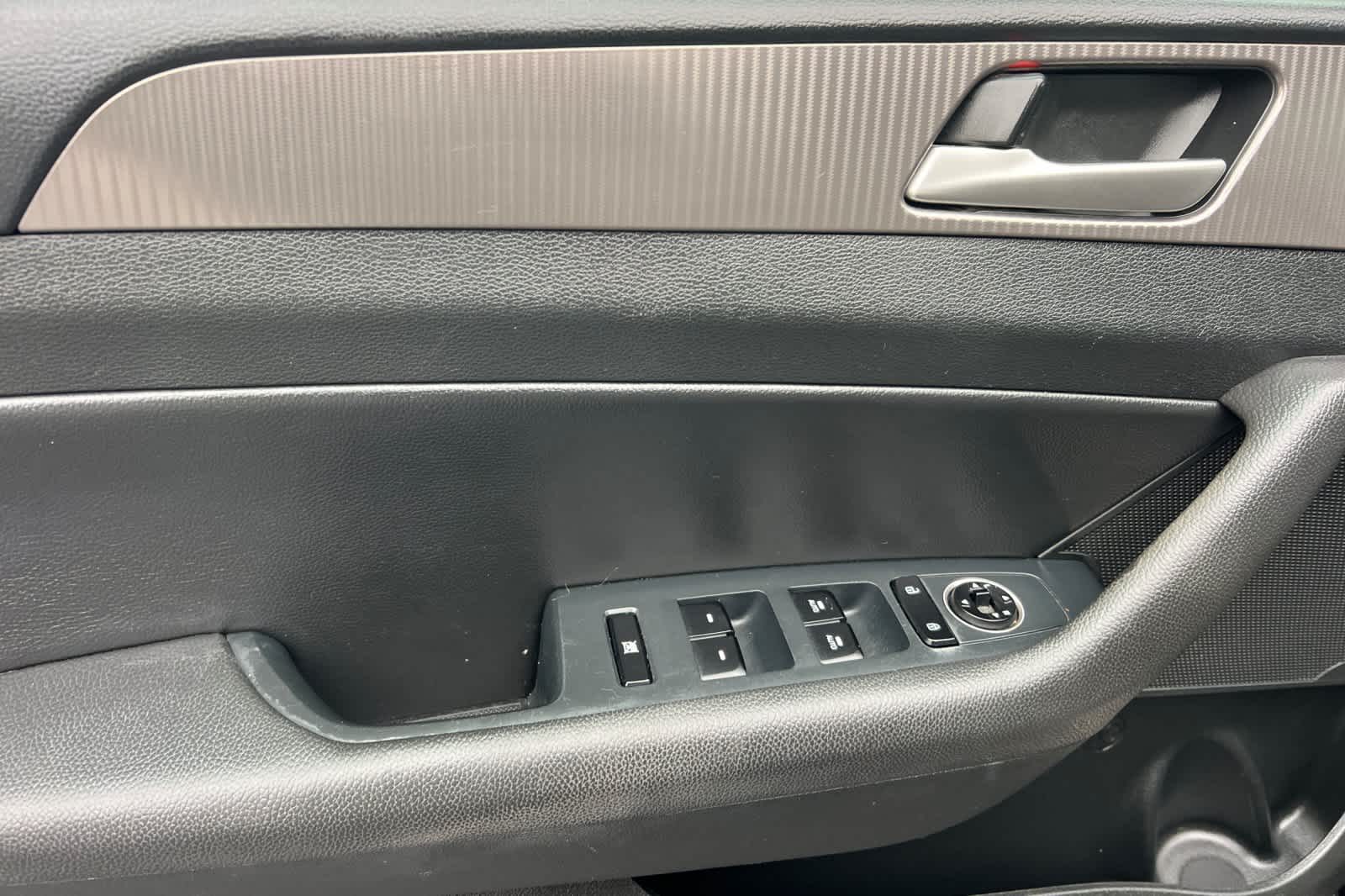 Thumbnail: 2018 Hyundai Sonata - 12