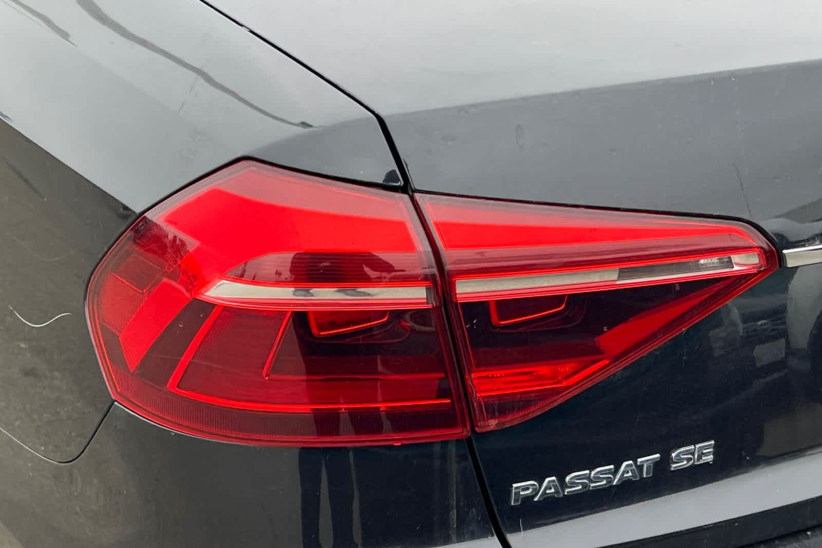 Thumbnail: 2018 Volkswagen Passat - 15