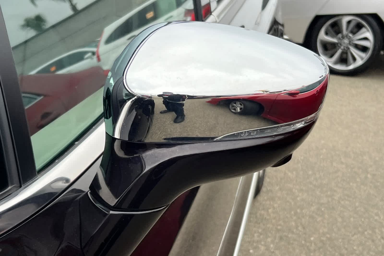 Thumbnail: 2017 Chrysler Pacifica - 21