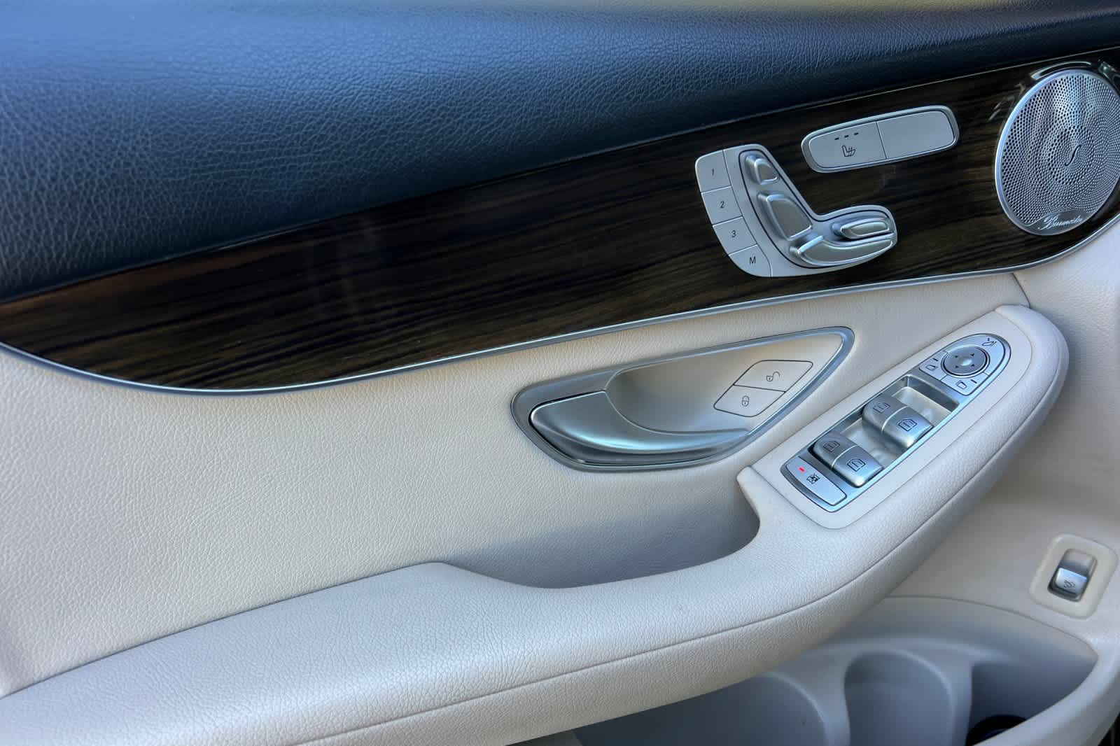 Thumbnail: 2019 Mercedes-Benz GLC - 12