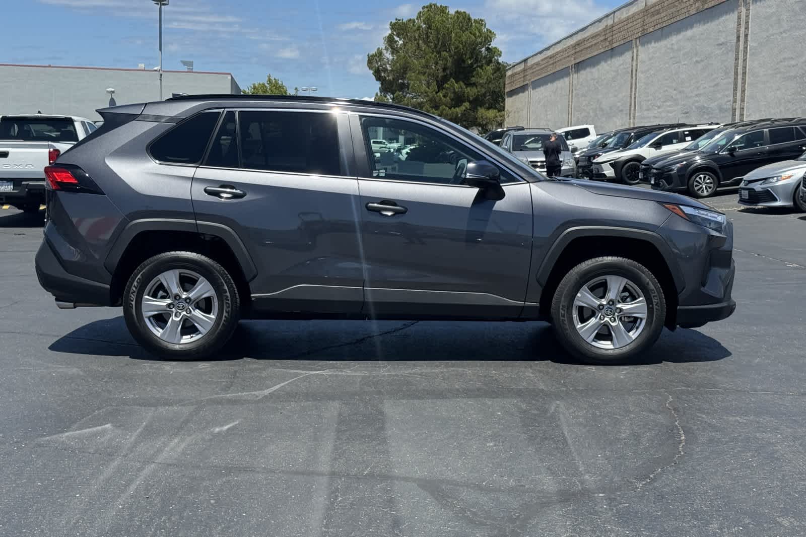 Thumbnail: 2025 Toyota RAV4 - 5