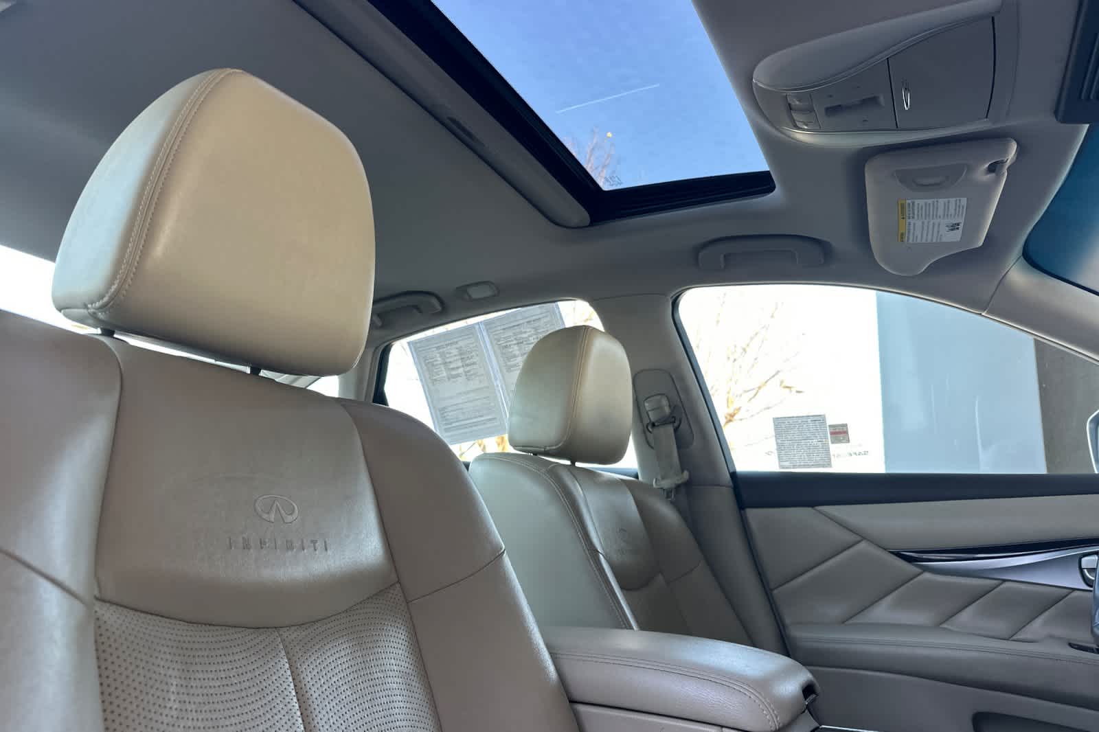 Thumbnail: 2012 INFINITI M37 - 17
