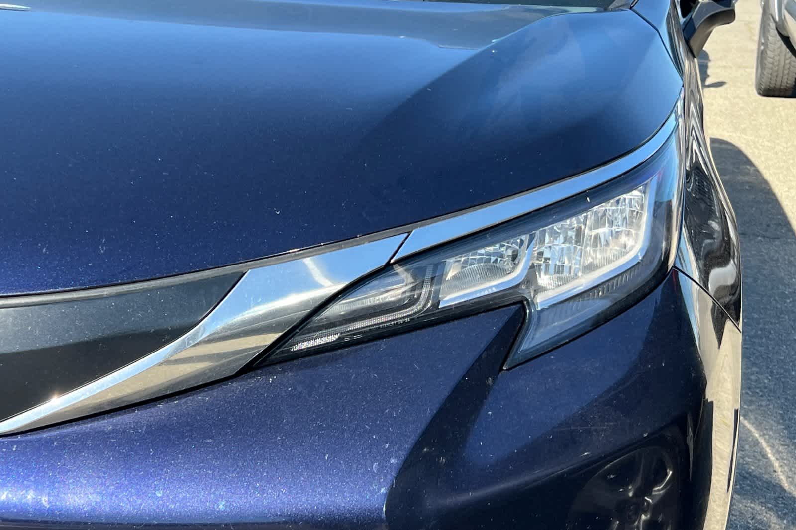 Thumbnail: 2023 Toyota Sienna - 11