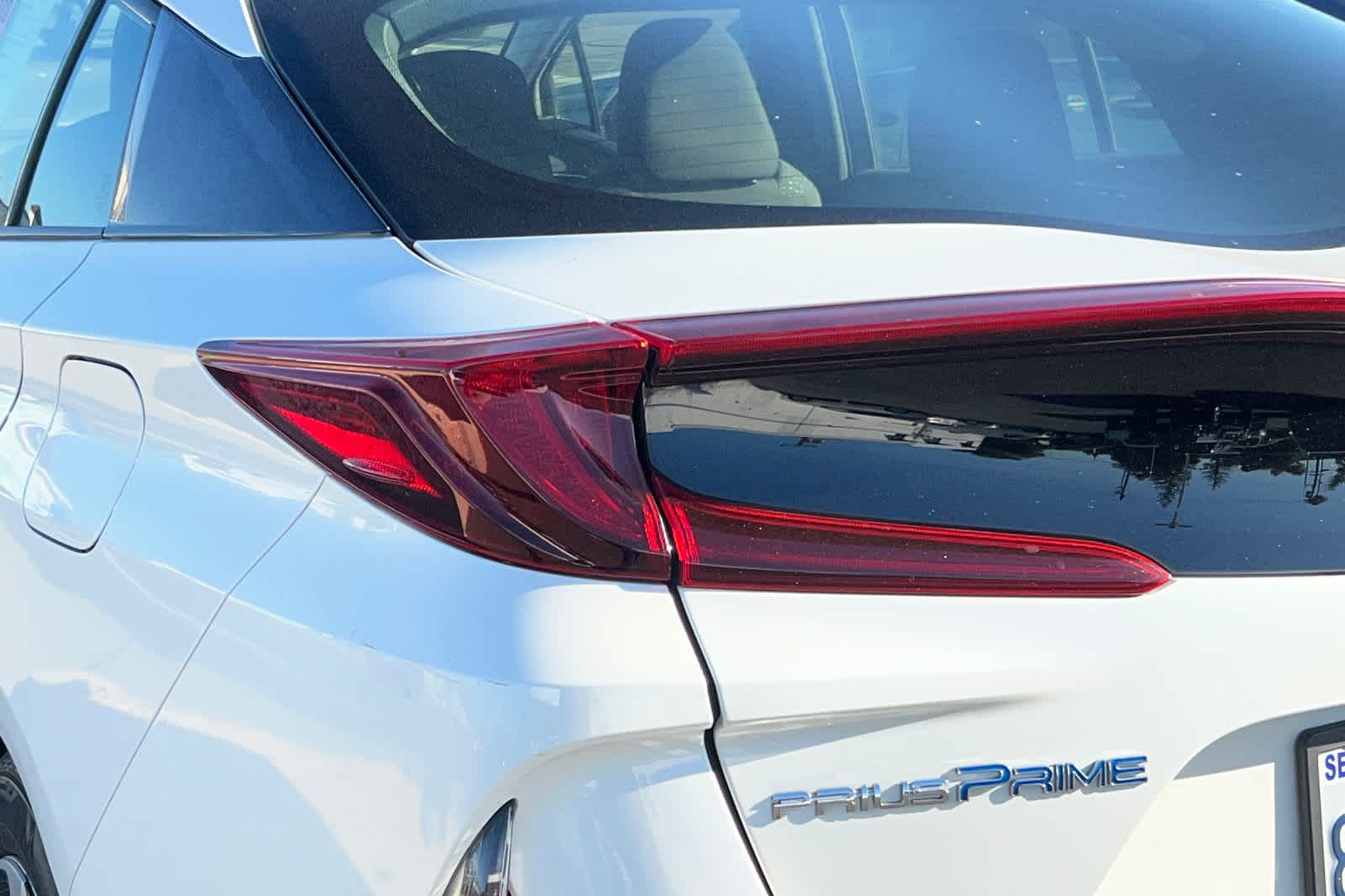 Thumbnail: 2018 Toyota Prius Prime - 20