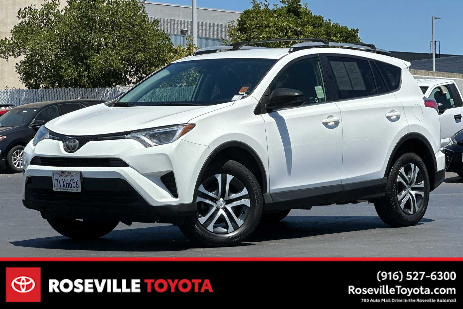 Thumbnail: 2017 Toyota RAV4 - 1