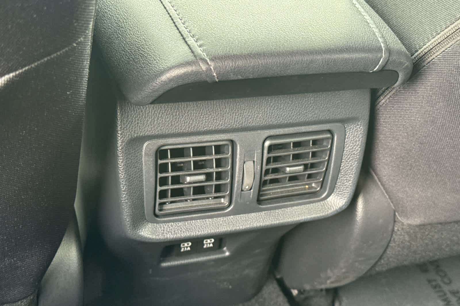 Thumbnail: 2022 Toyota Venza - 14