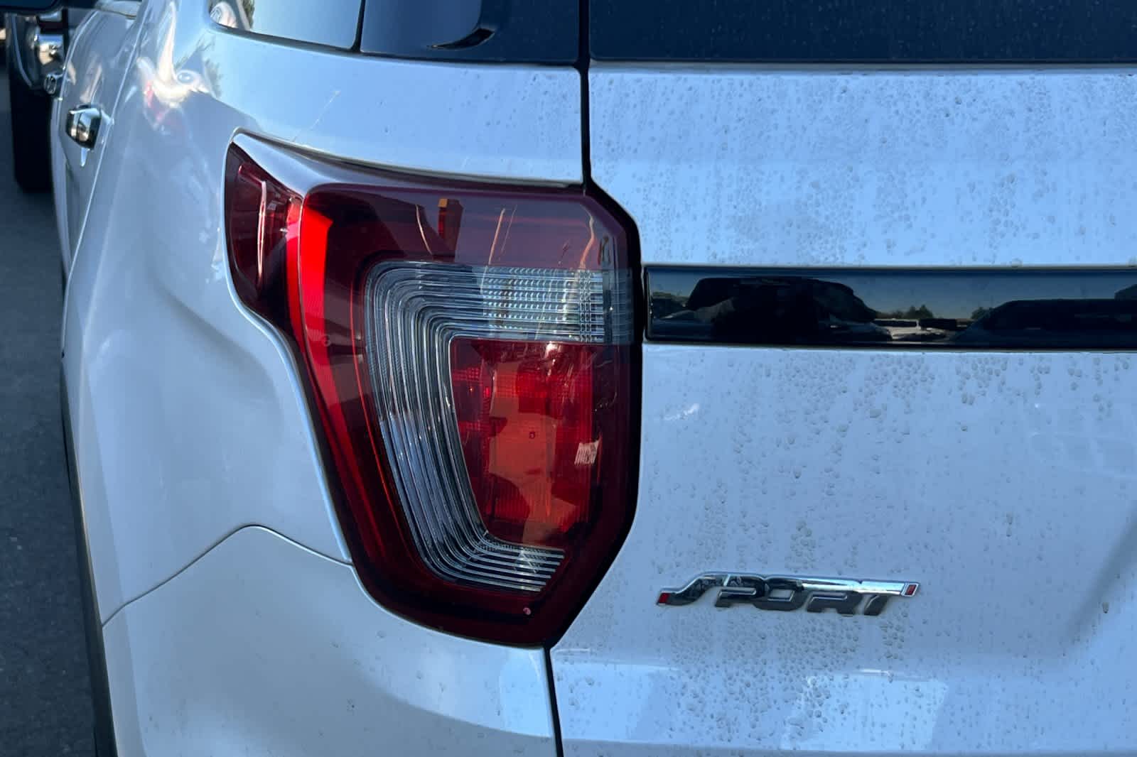 Thumbnail: 2018 Ford Explorer - 14