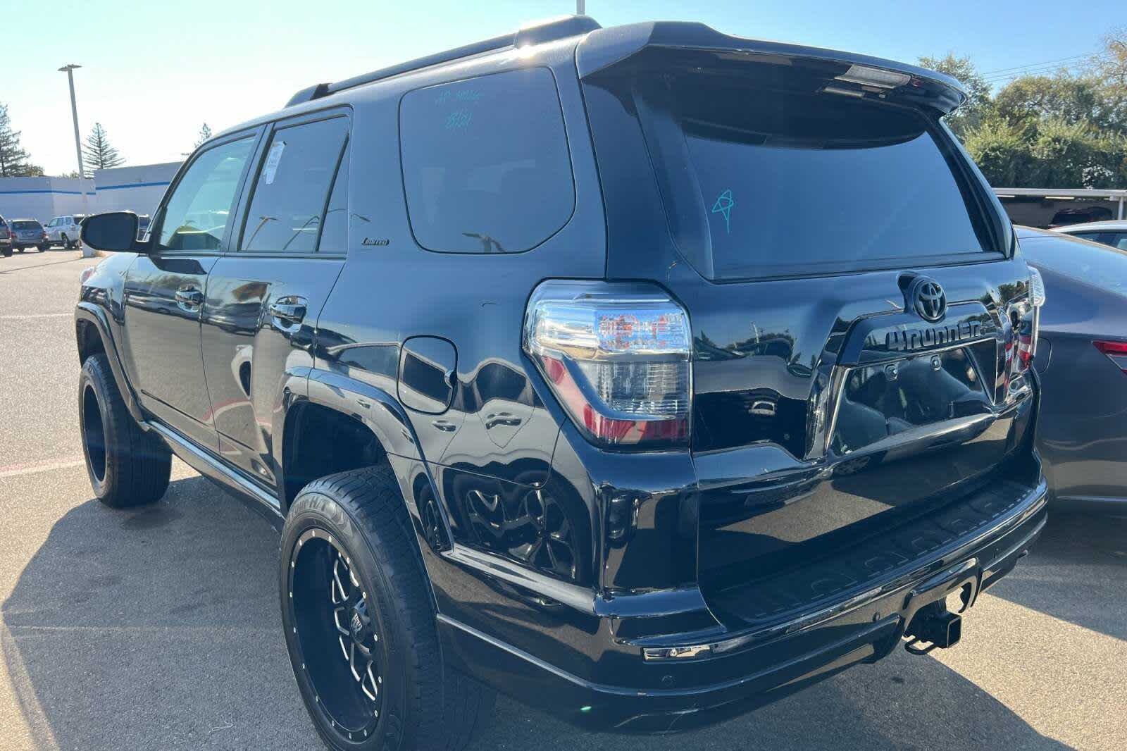 Thumbnail: 2020 Toyota 4Runner - 4