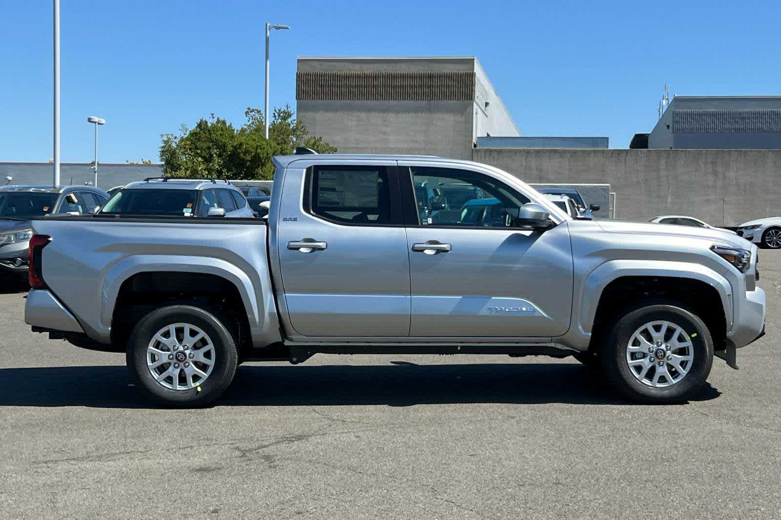 Thumbnail: 2025 Toyota Tacoma - 8