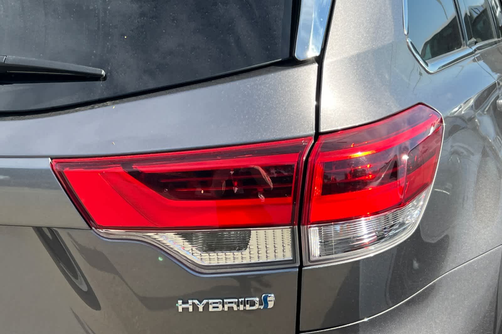 Thumbnail: 2017 Toyota Highlander - 17