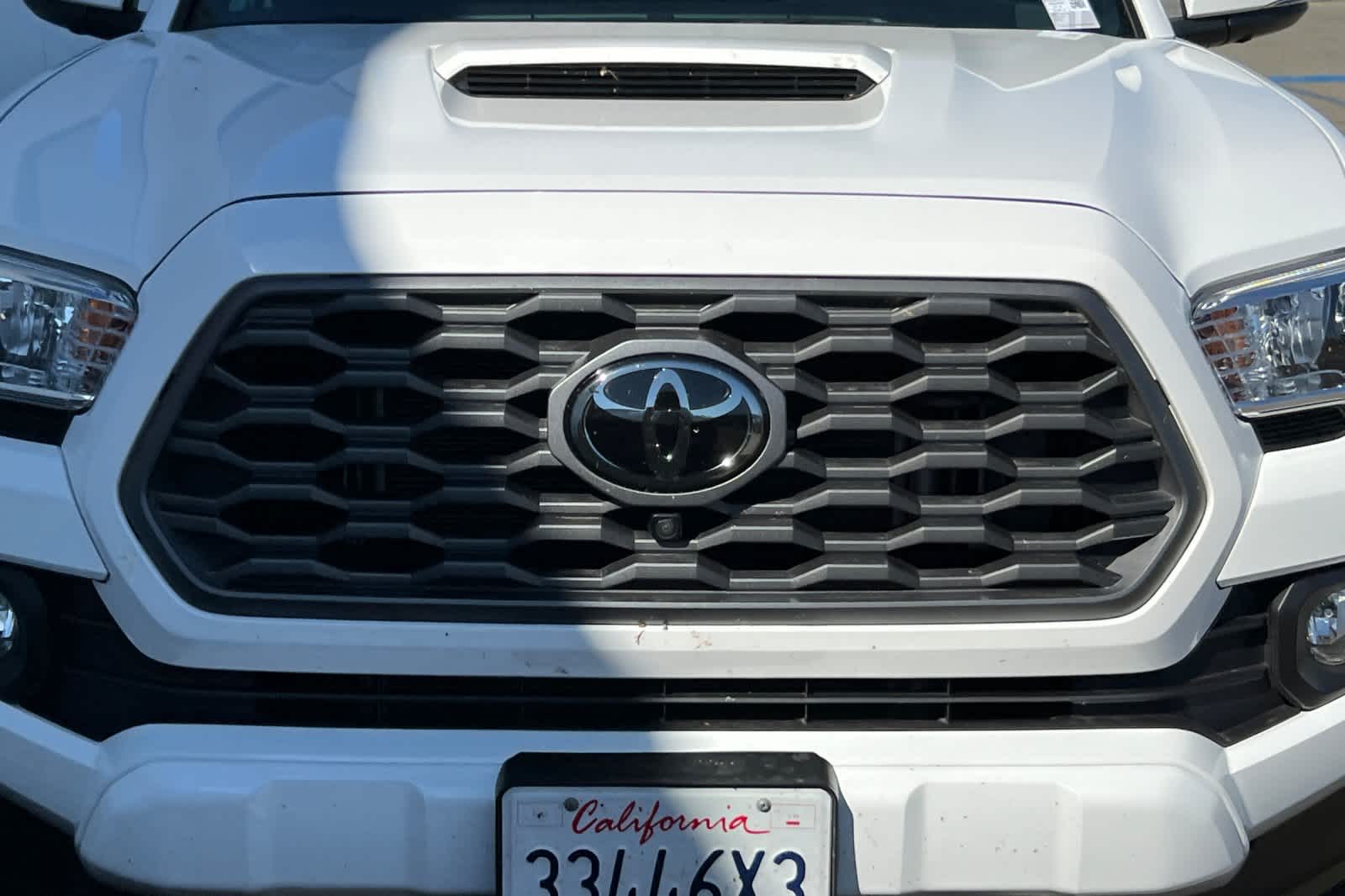 Thumbnail: 2023 Toyota Tacoma - 9