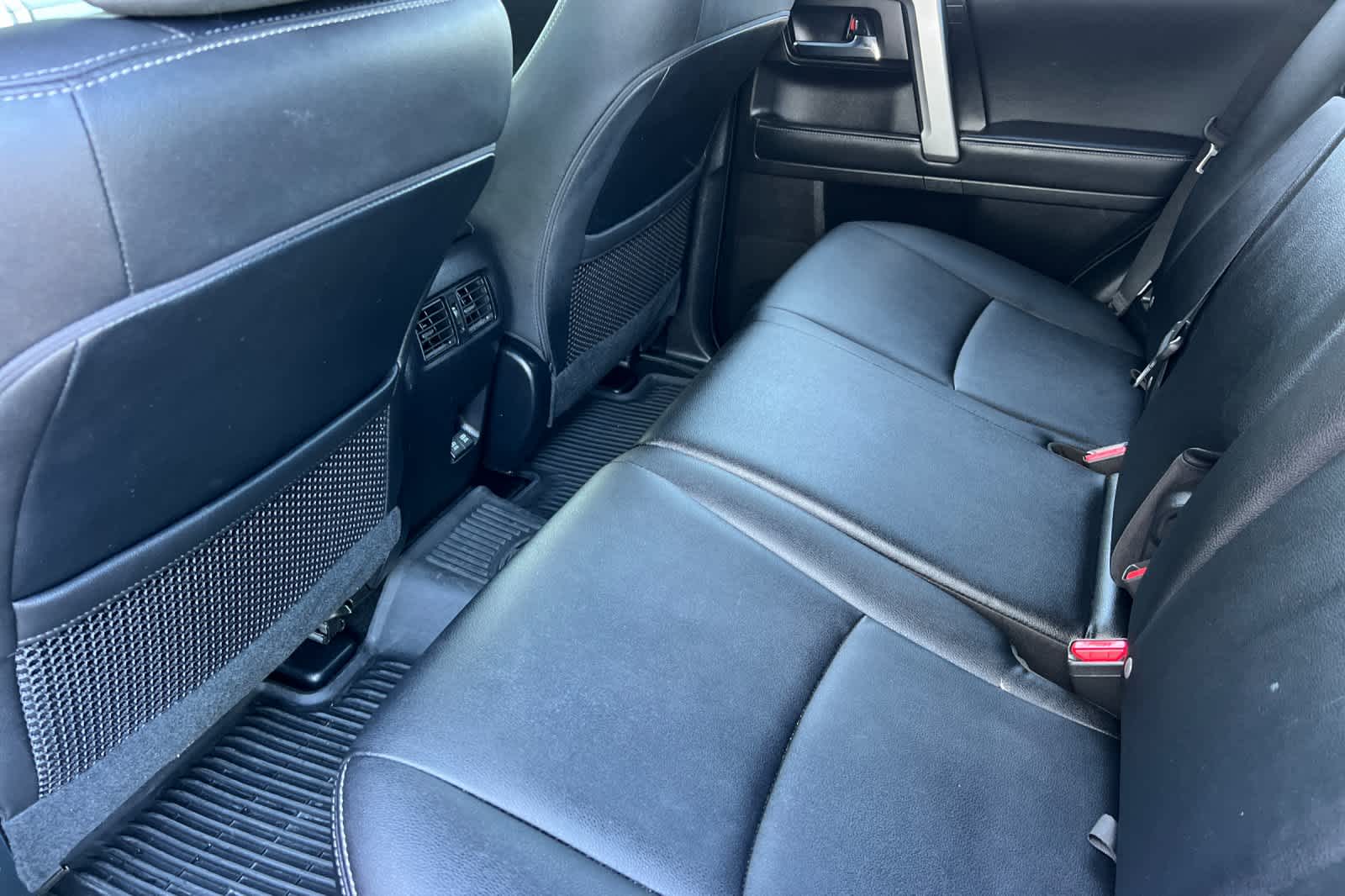 Thumbnail: 2022 Toyota 4Runner - 4