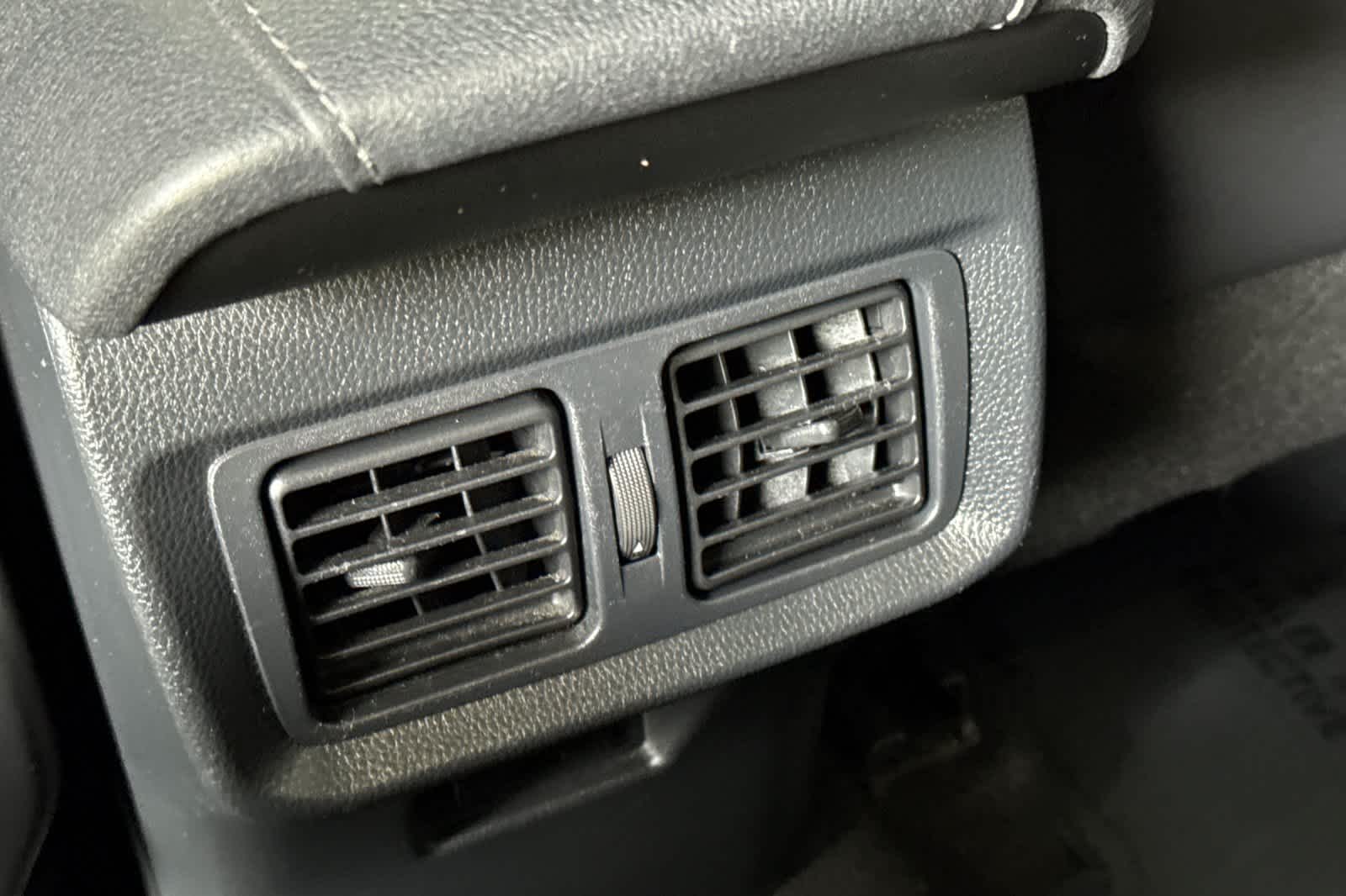 Thumbnail: 2022 Toyota Venza - 14