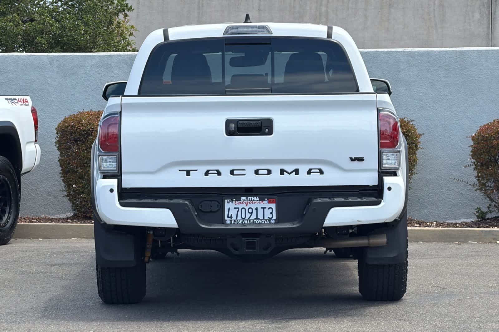 Thumbnail: 2023 Toyota Tacoma - 8