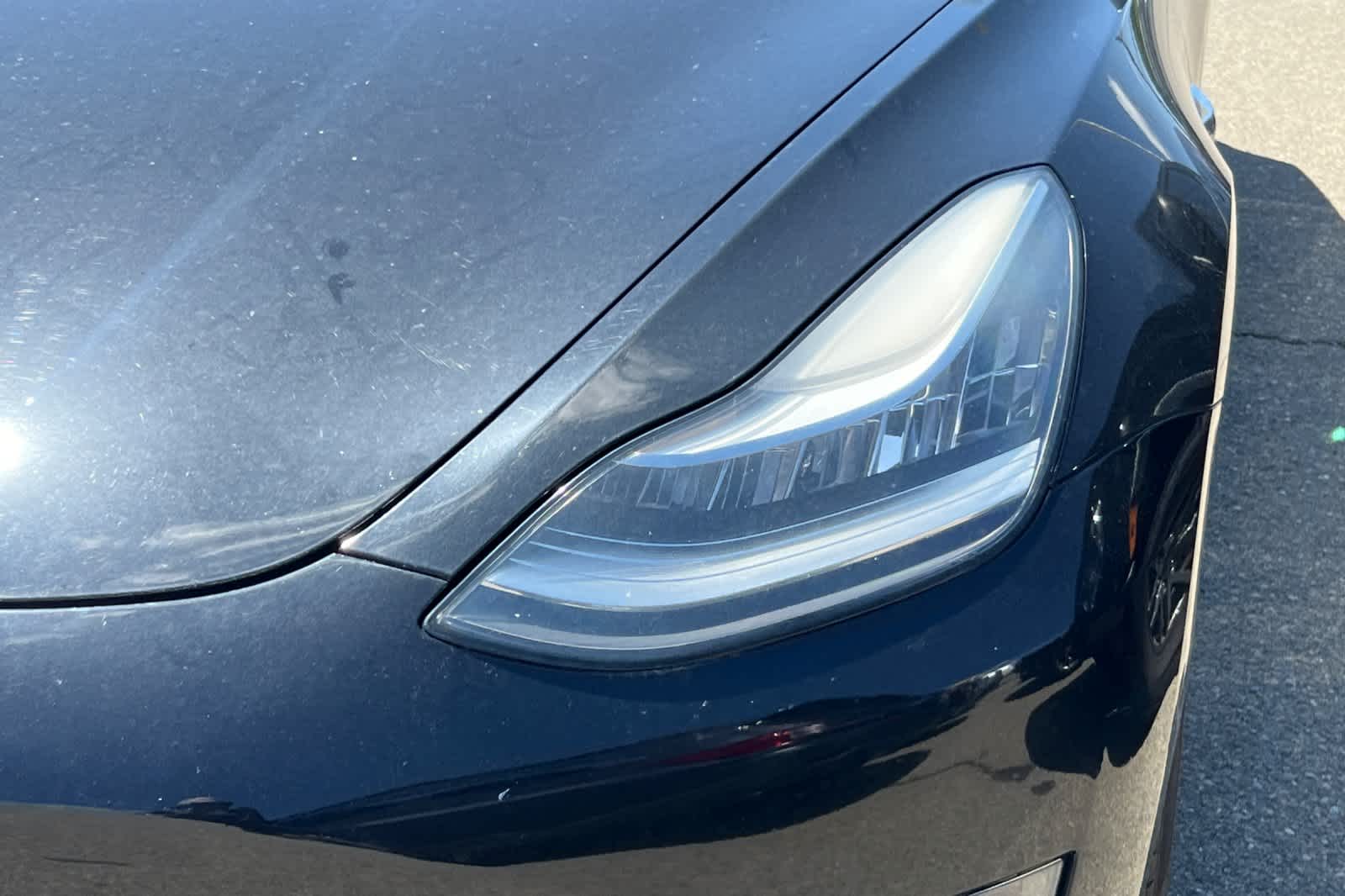 Thumbnail: 2019 Tesla Model 3 - 11