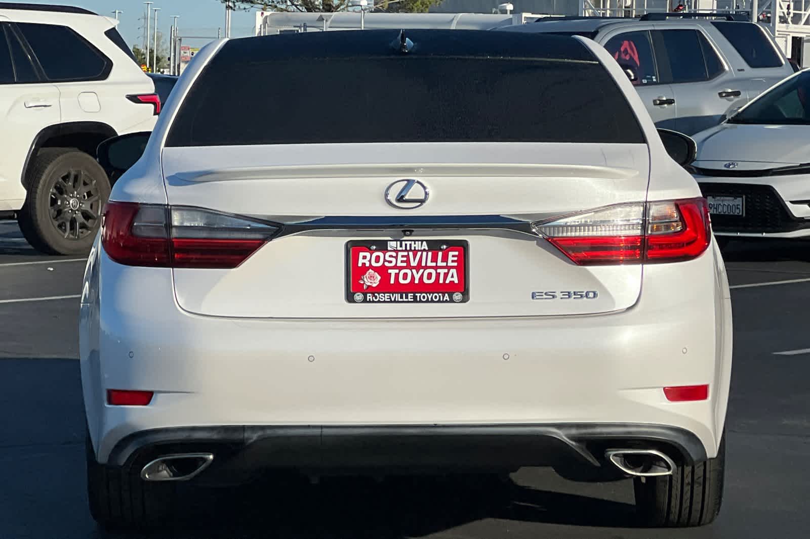 Thumbnail: 2016 Lexus ES - 8