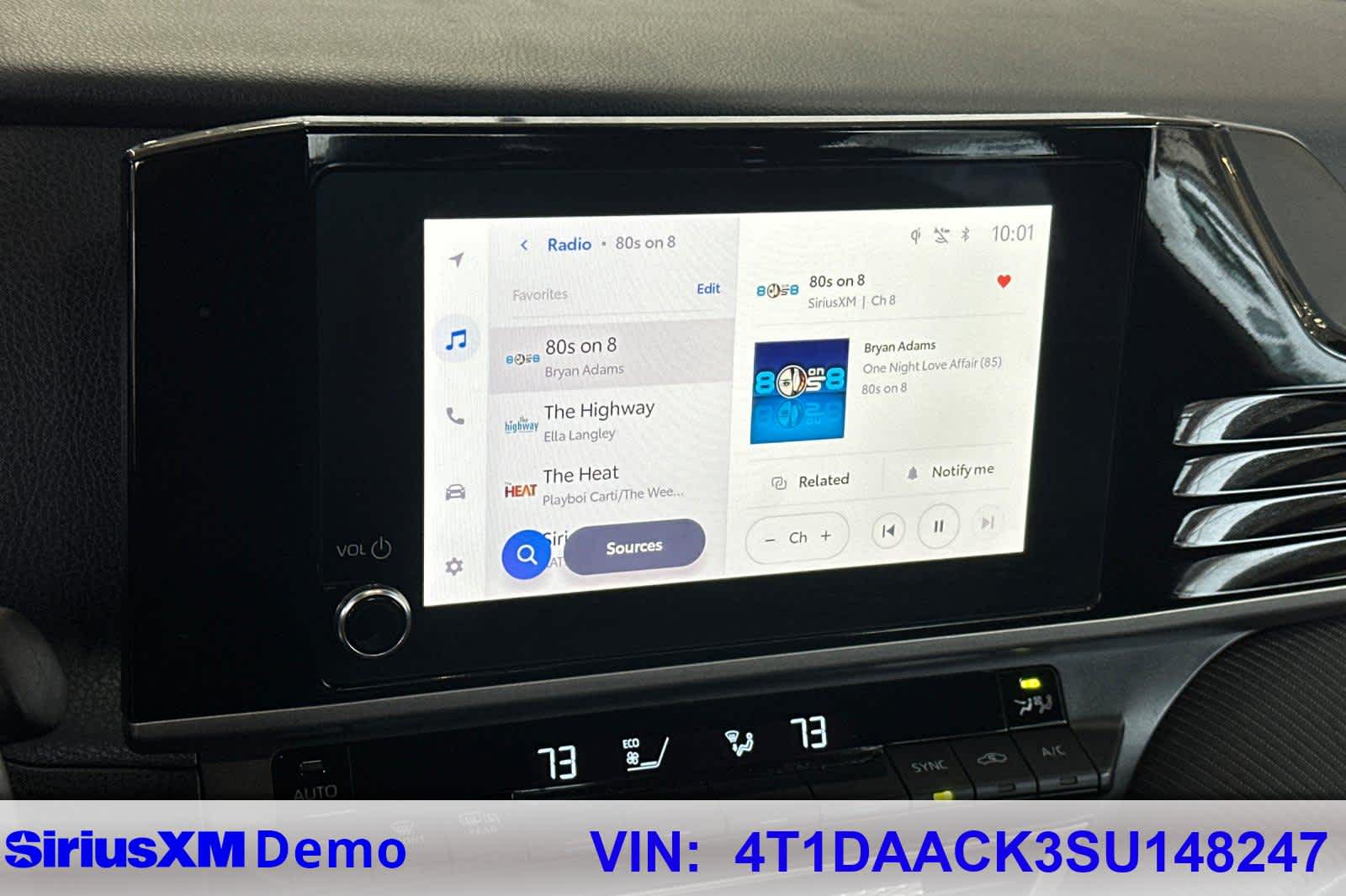 Thumbnail: 2025 Toyota Camry - 32