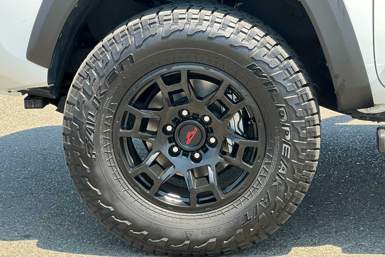 2022 Toyota Tacoma TRD Off-Road 29