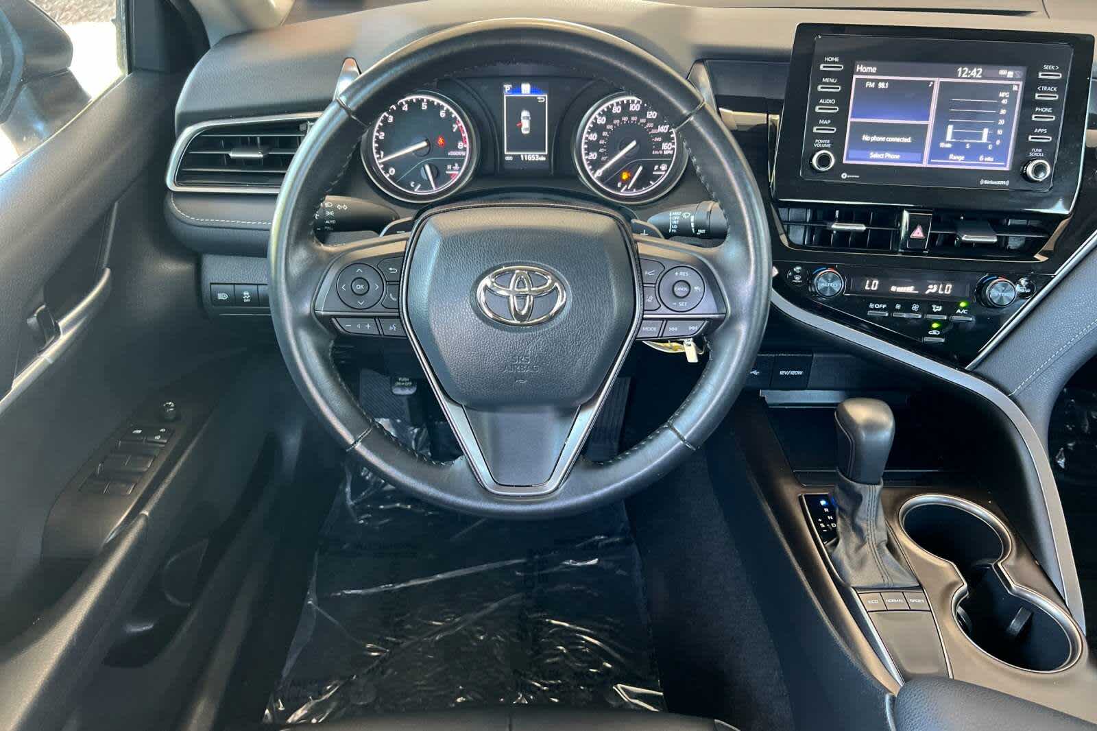 Thumbnail: 2023 Toyota Camry - 14