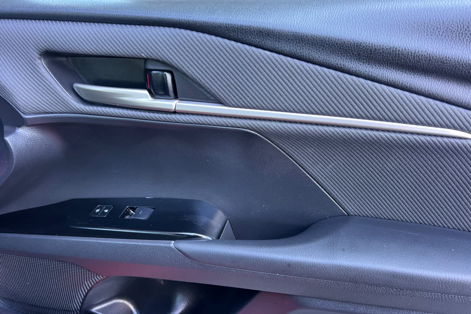 Thumbnail: 2025 Toyota Camry - 18