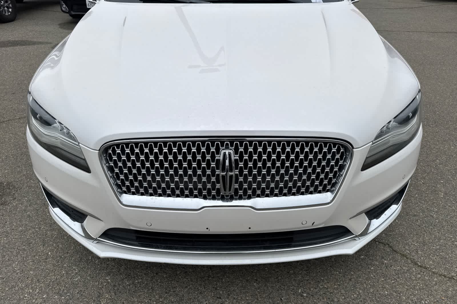 Thumbnail: 2017 Lincoln MKZ - 9