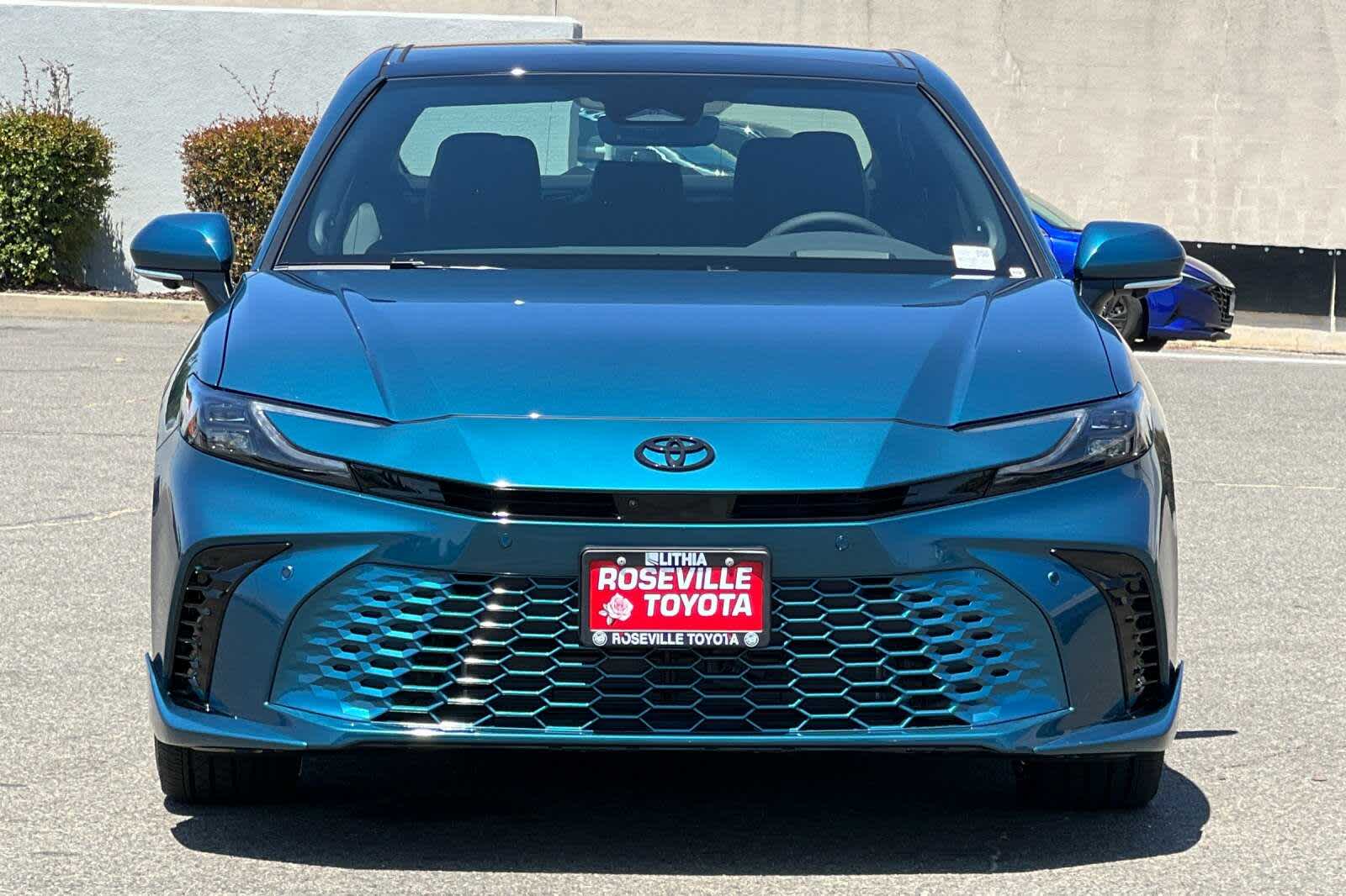 2025 Toyota Camry XSE 10