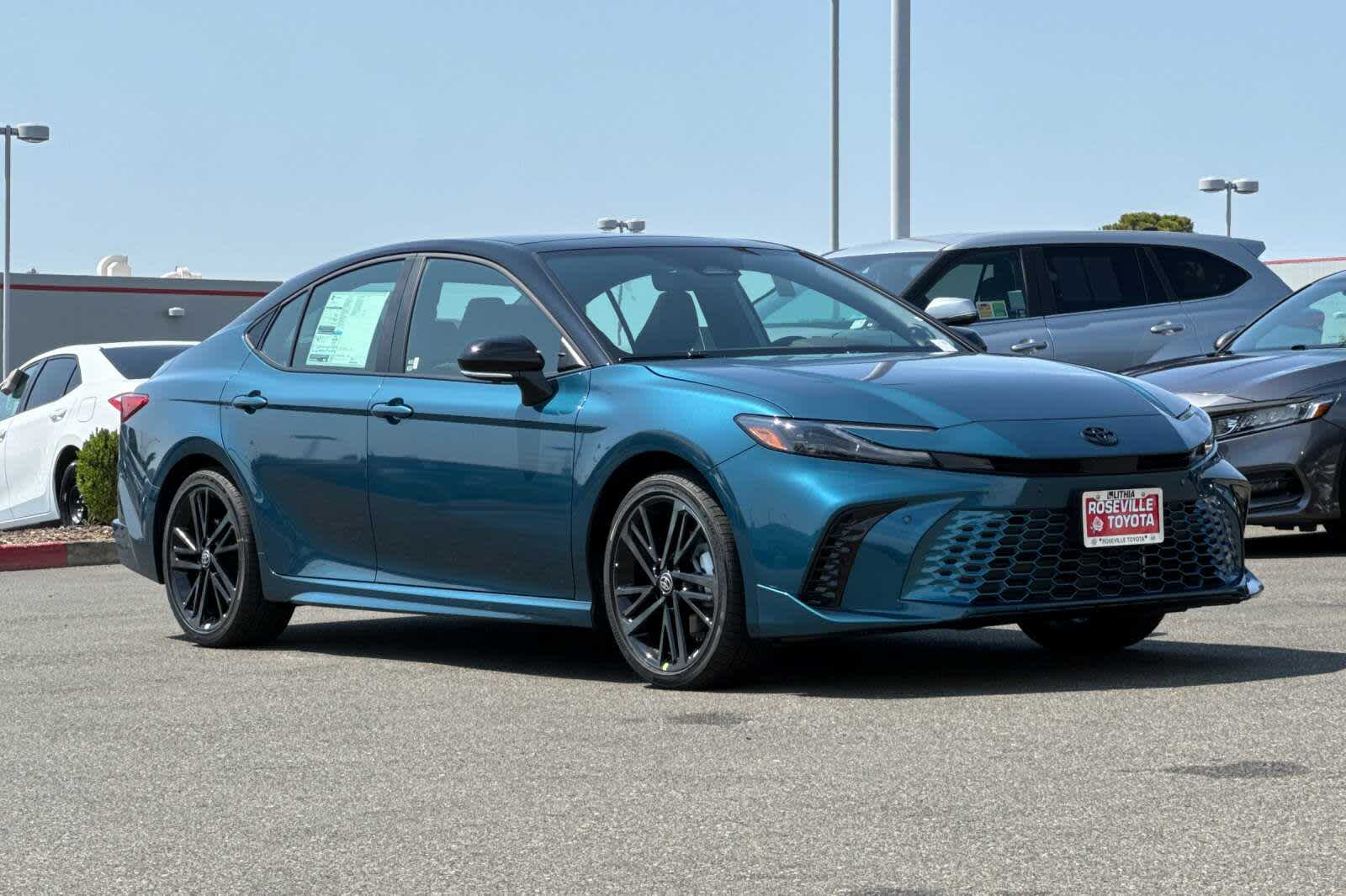 2025 Toyota Camry XSE 9