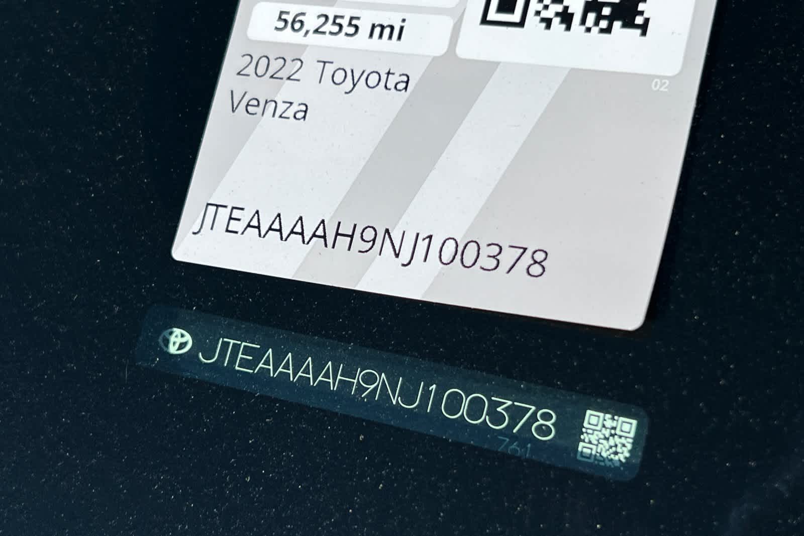 2022 Toyota Venza XLE 23