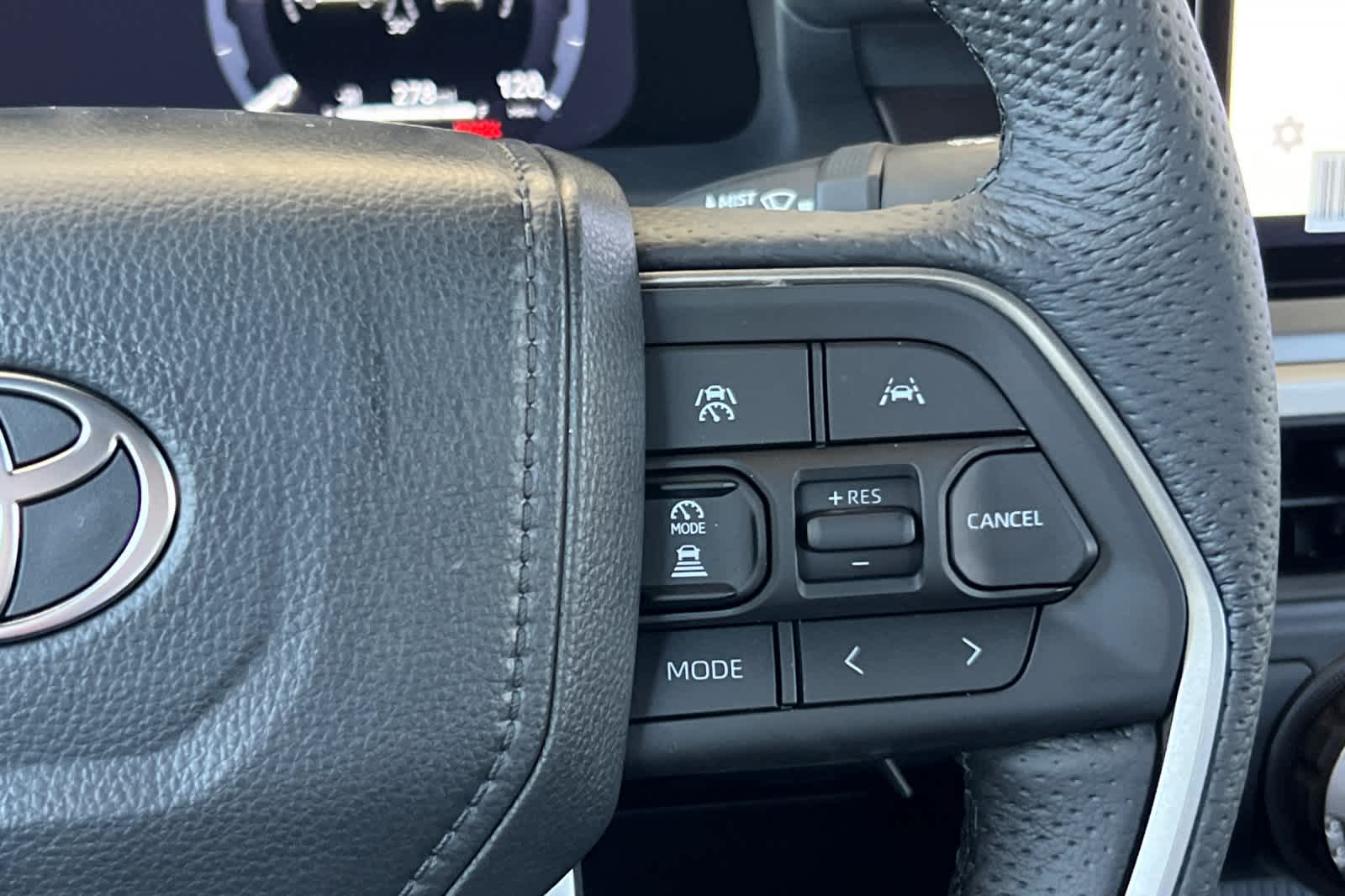 2025 Toyota Tacoma TRD Sport 25