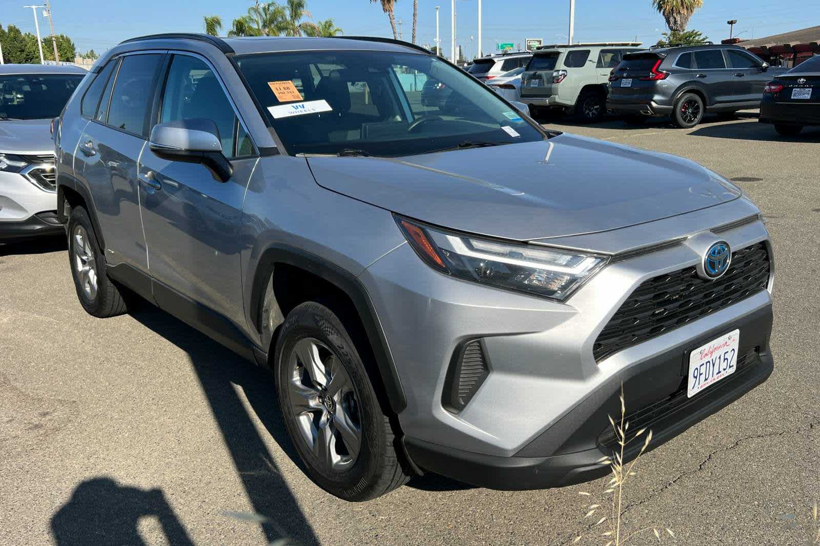 Thumbnail: 2022 Toyota RAV4 - 3