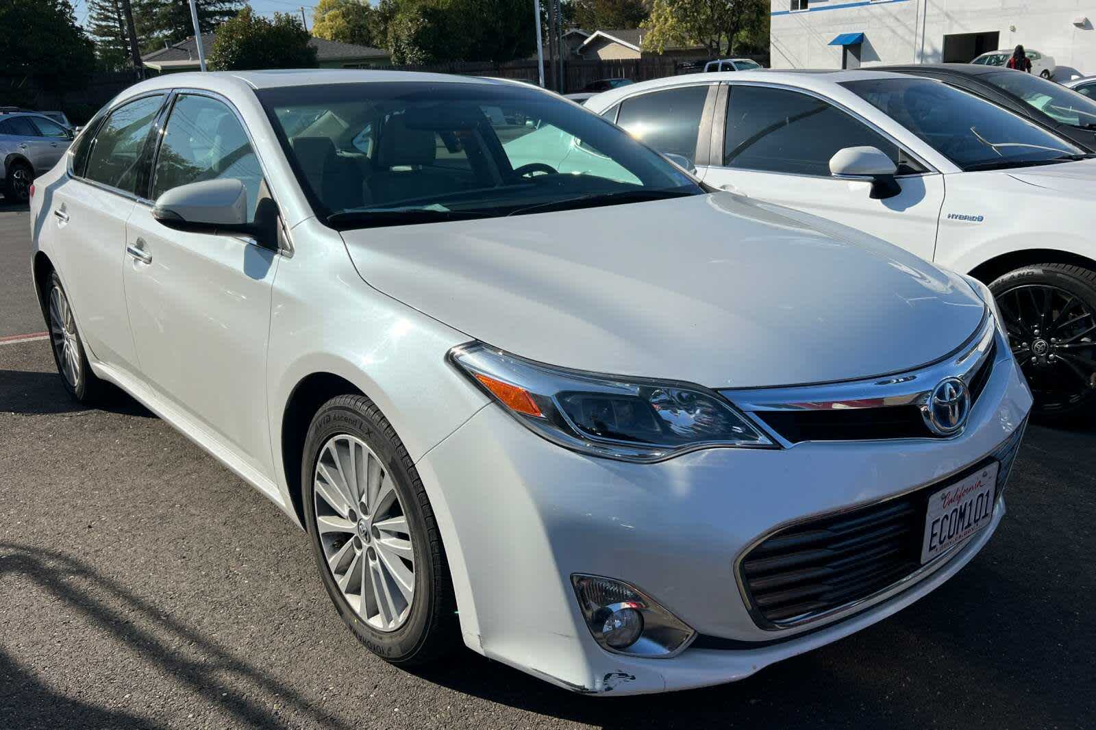 Thumbnail: 2013 Toyota Avalon - 3