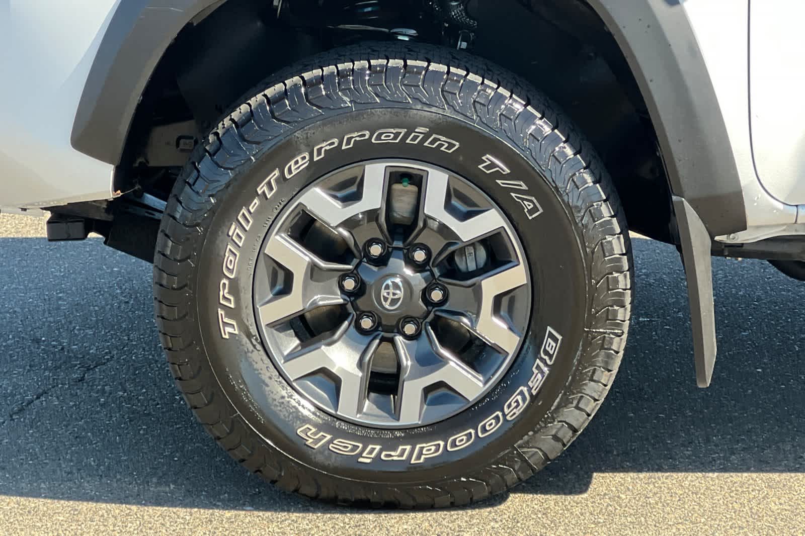 Thumbnail: 2023 Toyota Tacoma - 31