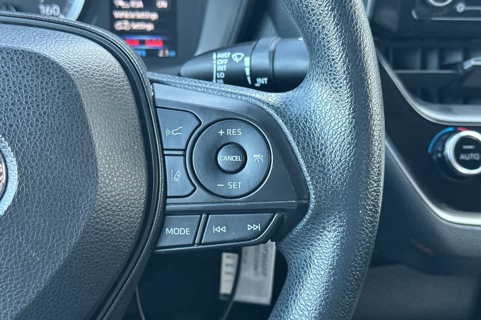 Thumbnail: 2022 Toyota Corolla - 25