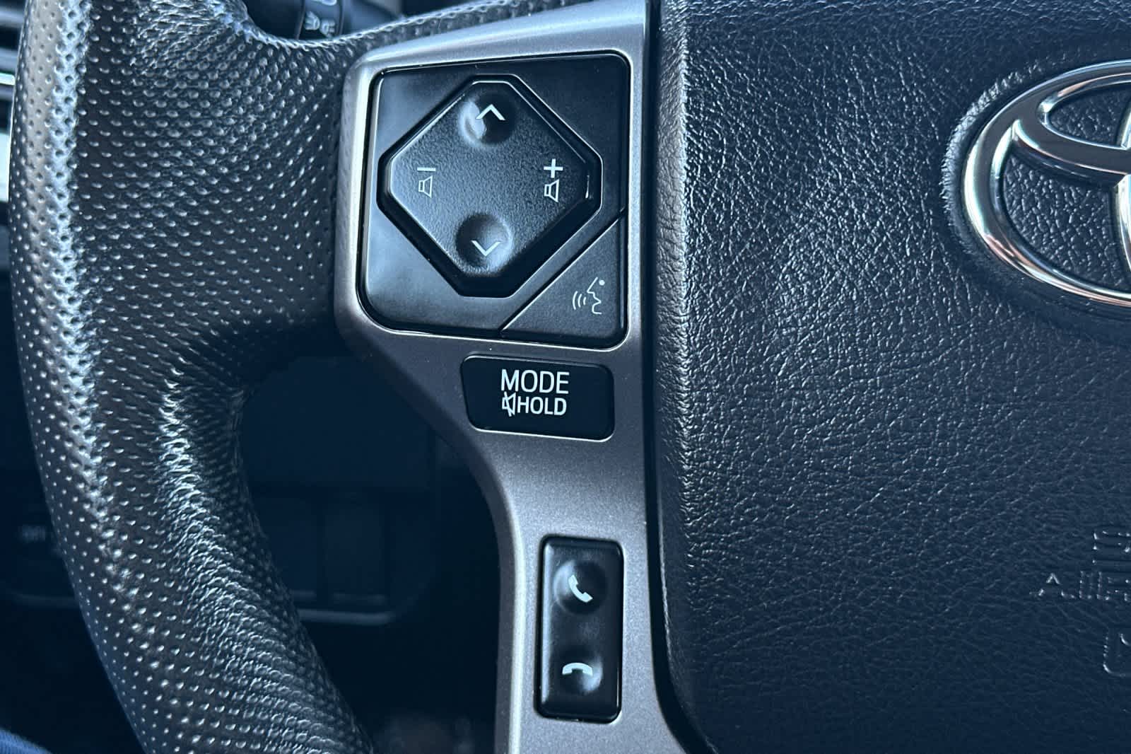 Thumbnail: 2021 Toyota Tacoma - 24