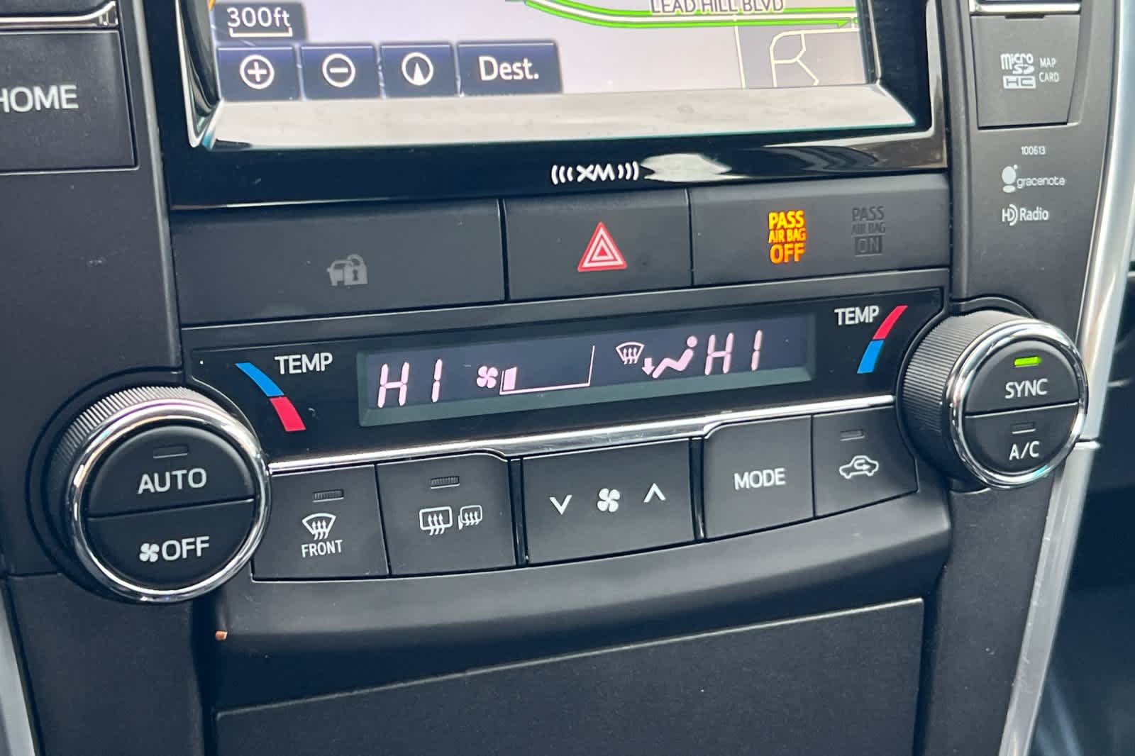 Thumbnail: 2016 Toyota Camry - 22